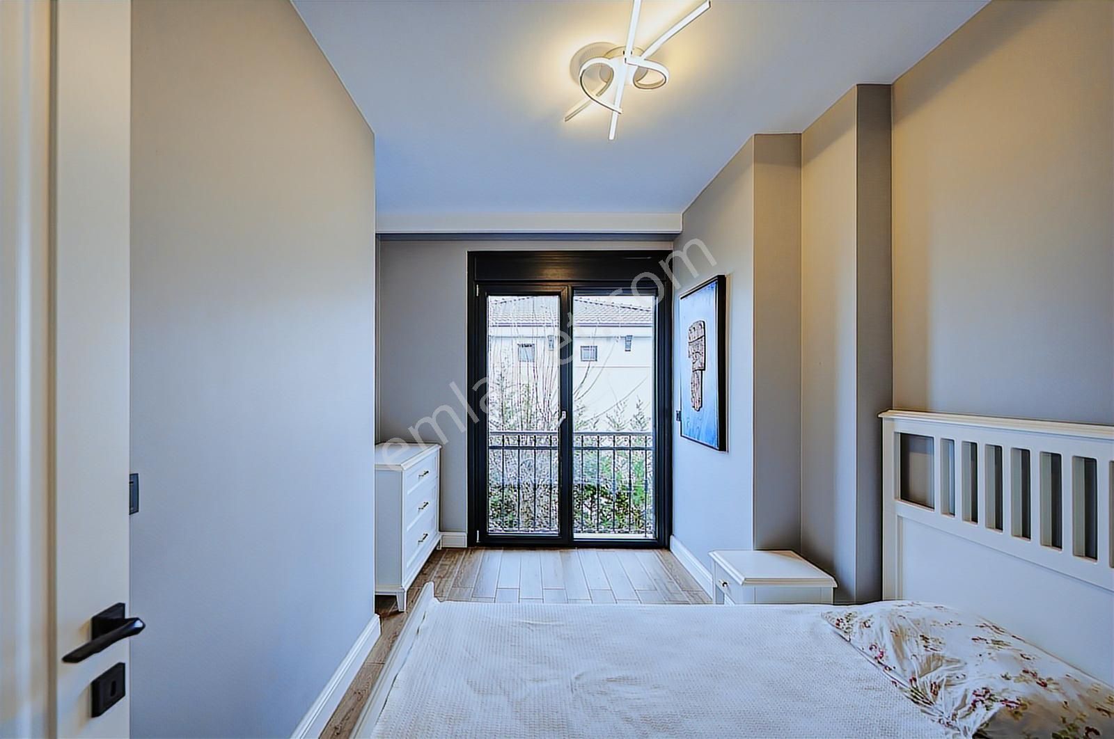 Bahçeli Yaşam Konakları Büyük Bahçeli Havuzlu Satılık 4+1 Villa - Görsel 11