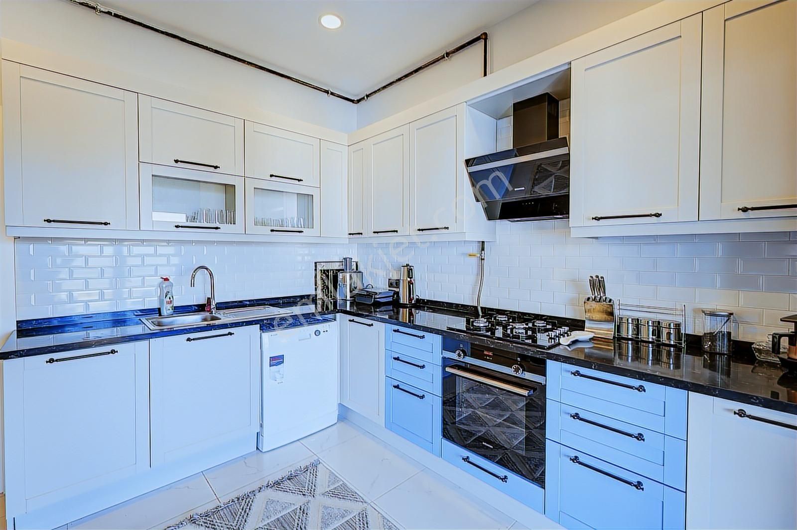 Bahçeli Yaşam Konakları Büyük Bahçeli Havuzlu Satılık 4+1 Villa - Görsel 3