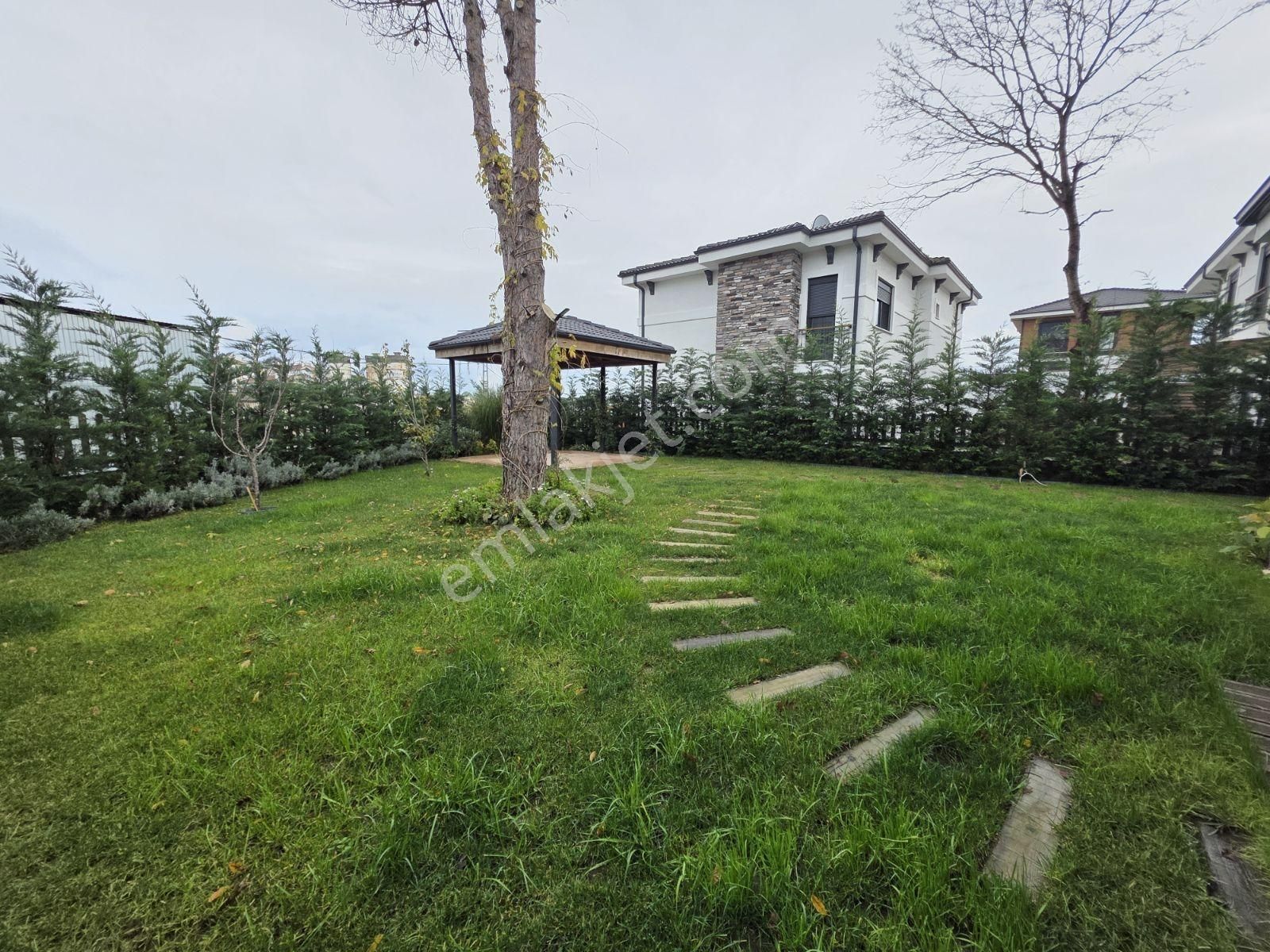 Remax Anka'dan Geniş Bahçeli 4+1 Bahçeli Yaşam Konaklarnda Villa - Görsel 16