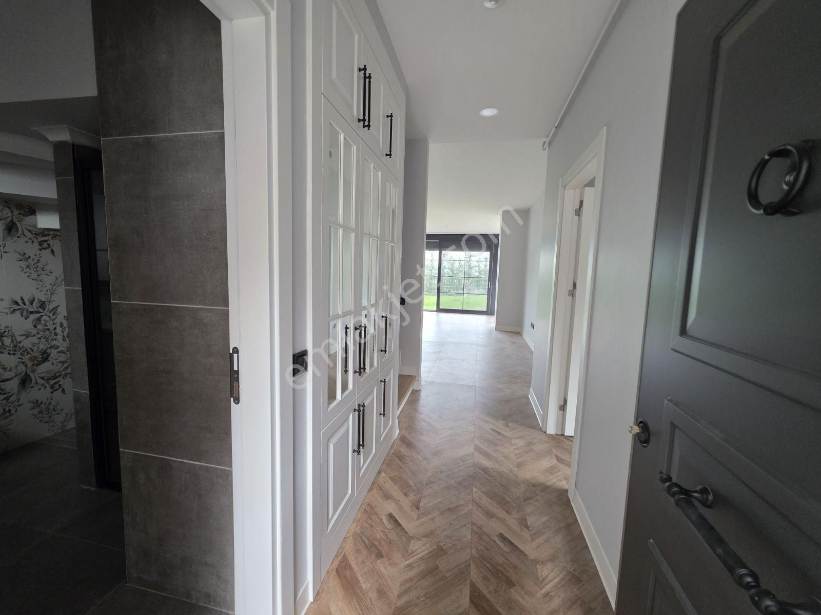 Remax Anka'dan Geniş Bahçeli 4+1 Bahçeli Yaşam Konaklarnda Villa - Görsel 20