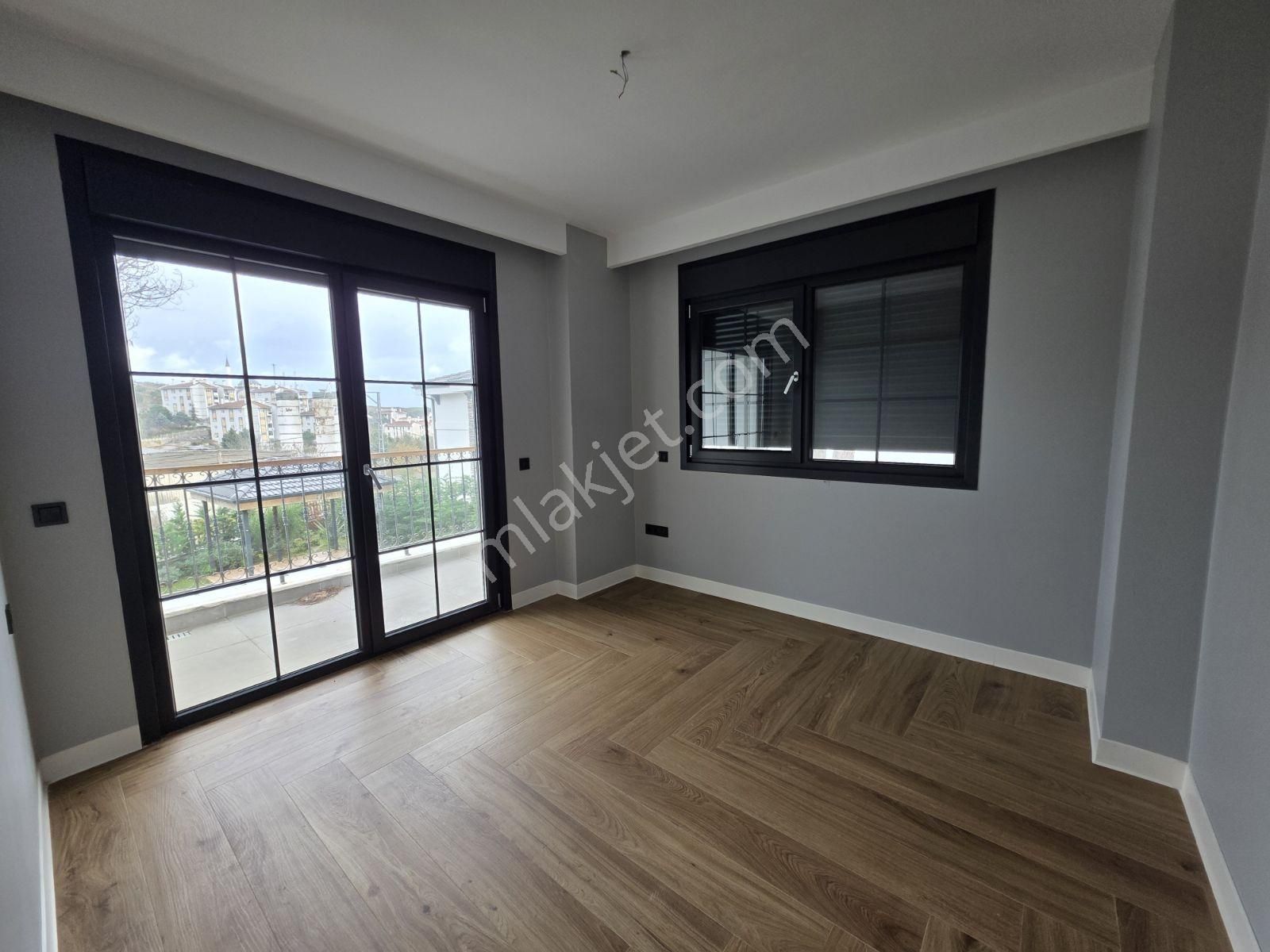 Remax Anka'dan Geniş Bahçeli 4+1 Bahçeli Yaşam Konaklarnda Villa - Görsel 11