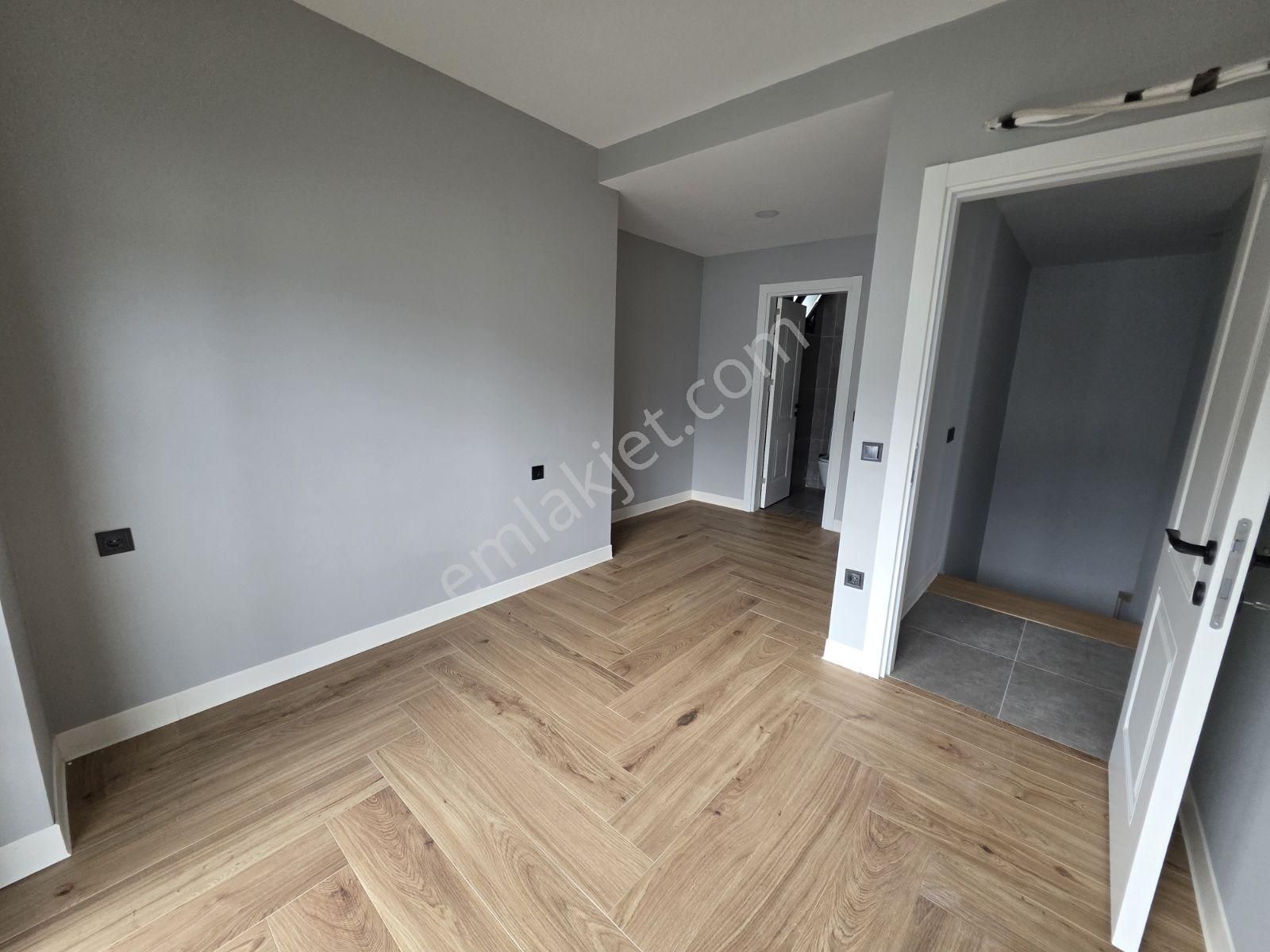 Remax Anka'dan Geniş Bahçeli 4+1 Bahçeli Yaşam Konaklarnda Villa - Görsel 22