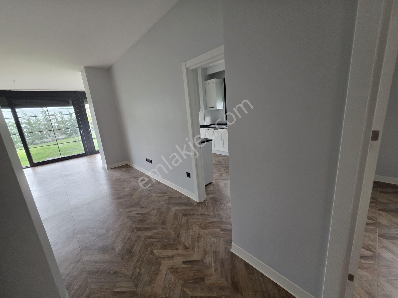 Remax Anka'dan Geniş Bahçeli 4+1 Bahçeli Yaşam Konaklarnda Villa - Görsel 30