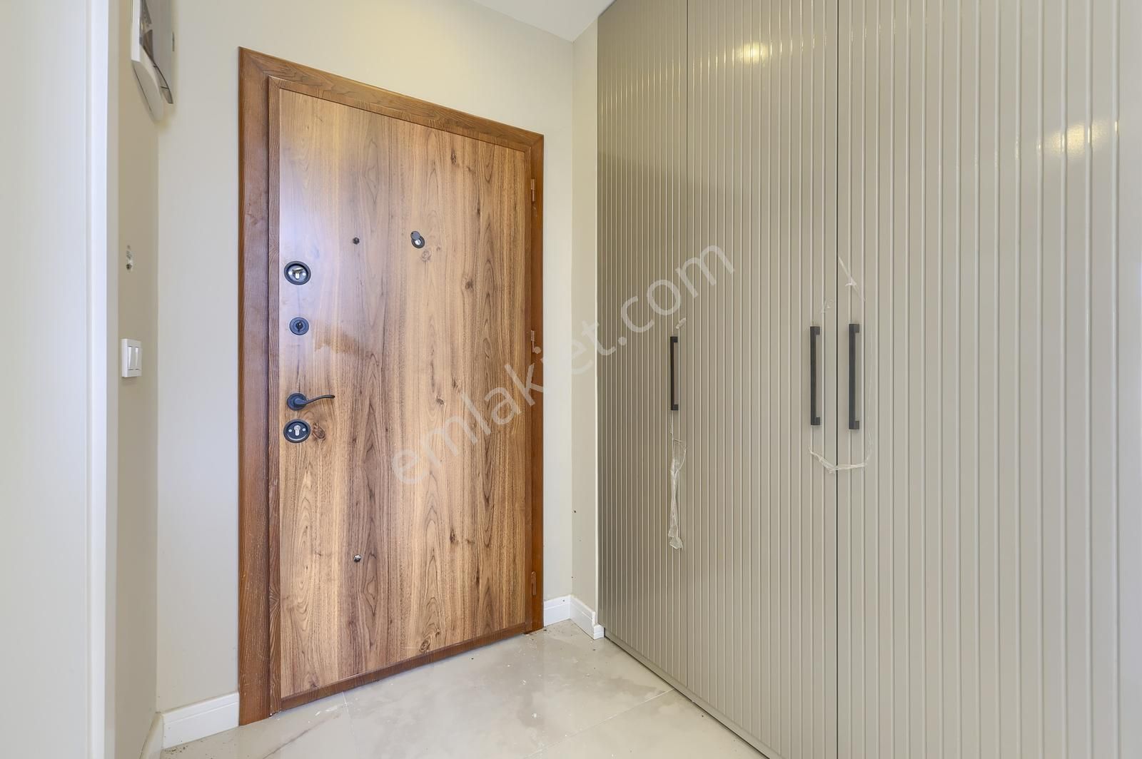 Remax Anka'dan Satılık 330 M2 Arsa İçinde İskanlı Müstakil Villa - Görsel 16