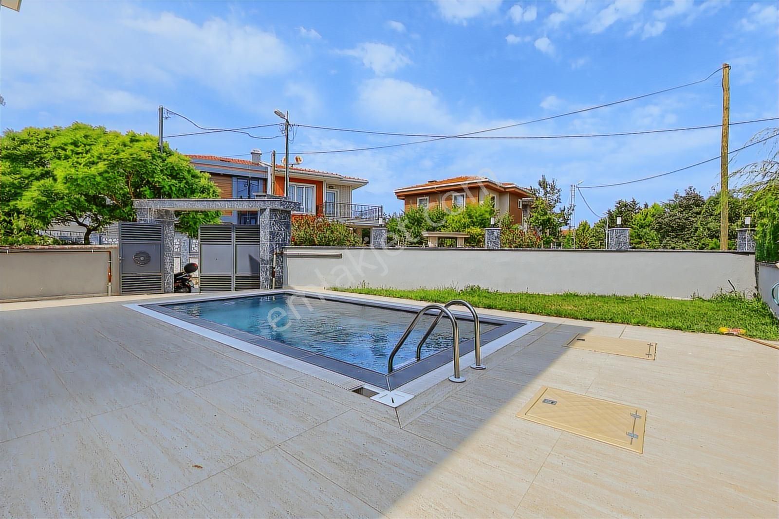 Remax Anka'dan Satılık 330 M2 Arsa İçinde İskanlı Müstakil Villa - Görsel 11