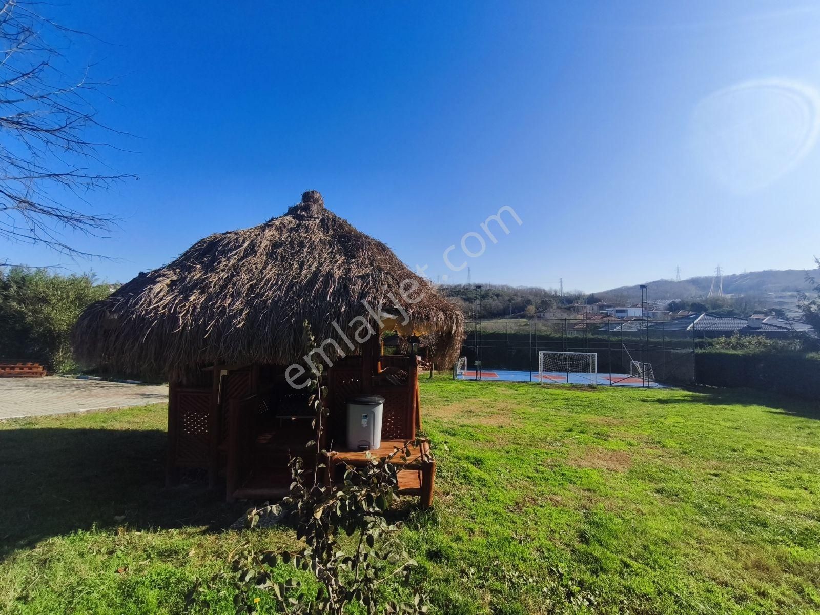 Şile'de 415m2 Arsa Paylı Doğal Taş Yapımı Otantik Satılık Villa - Görsel 23