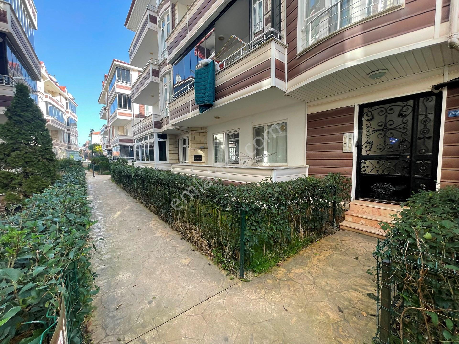 Altın Emlak'tan Aziziye'de Denize Yürüme Mesafesinde, Havuzlu Sitede 2+1 Ara Kat Daire - Görsel 15