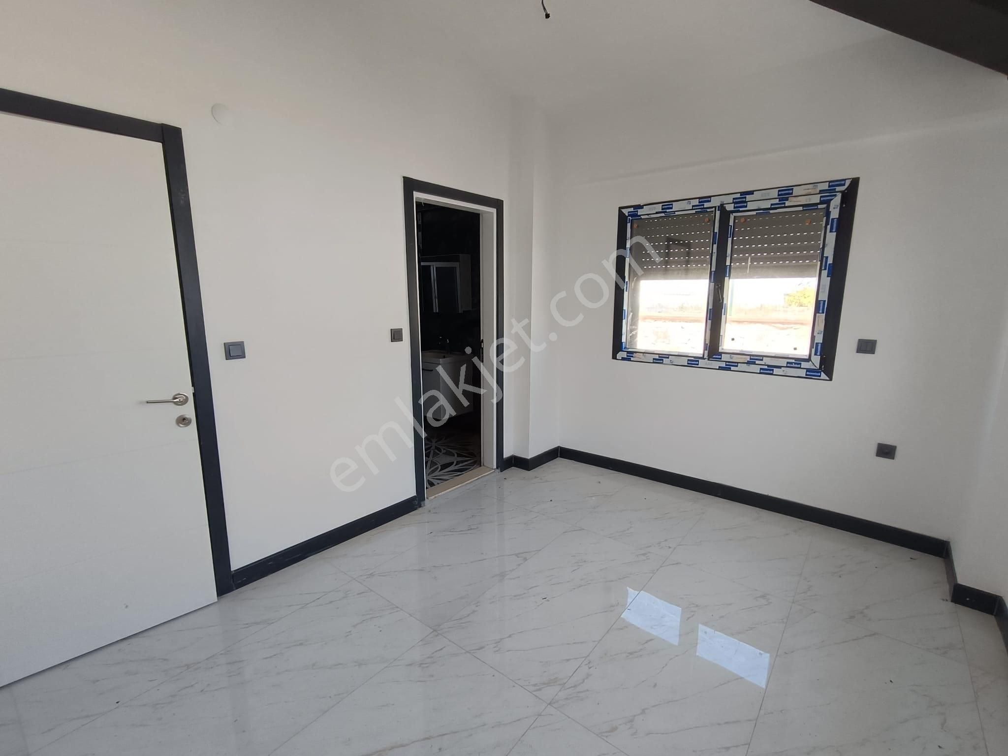 Satılık İzmir Foçaköy De Doğayla İç İçe Müstakil Arsa İçinde Dublex Havuzlu Taş Villa - Görsel 20
