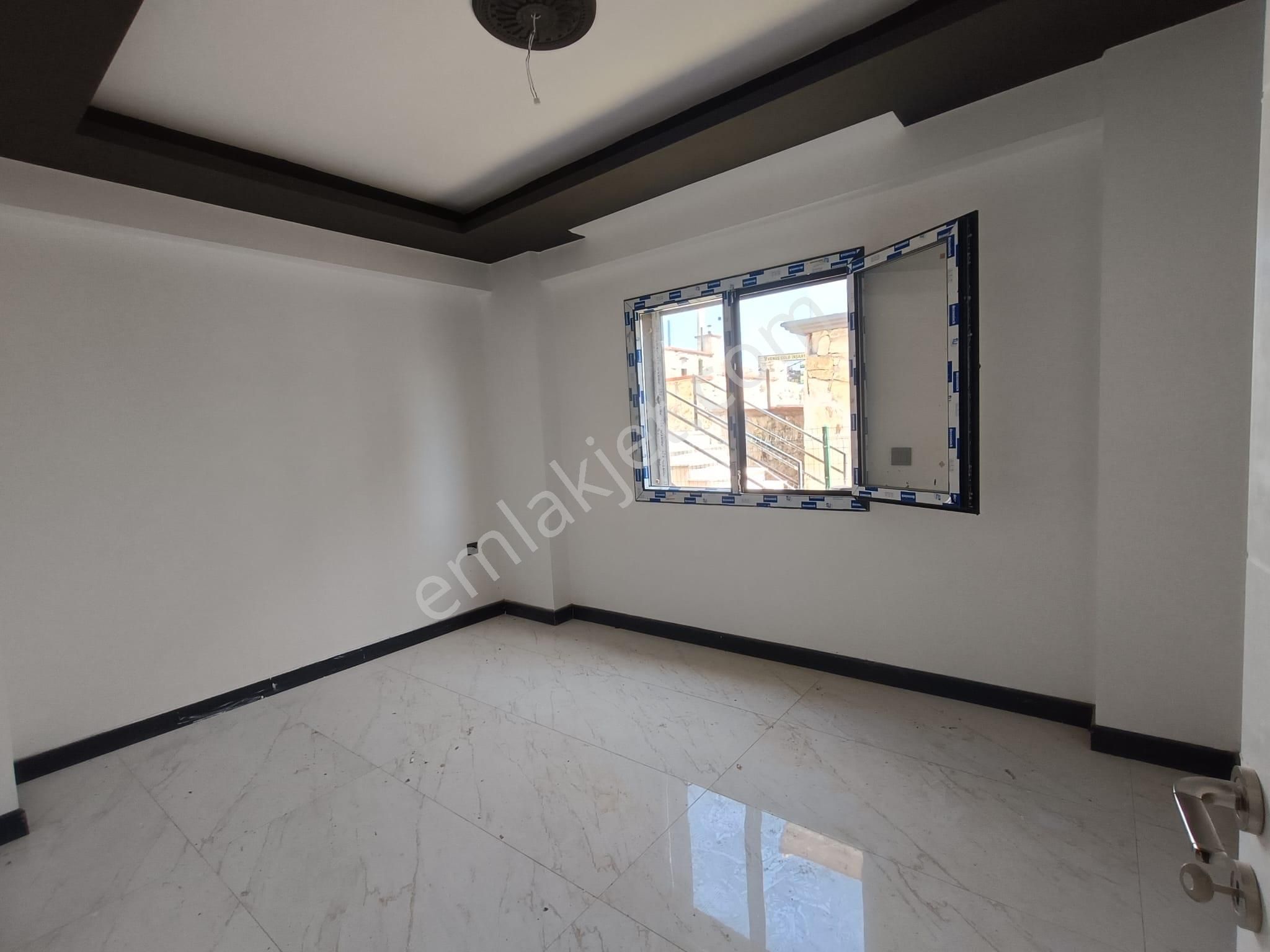 Satılık İzmir Foçaköy De Doğayla İç İçe Müstakil Arsa İçinde Dublex Havuzlu Taş Villa - Görsel 31