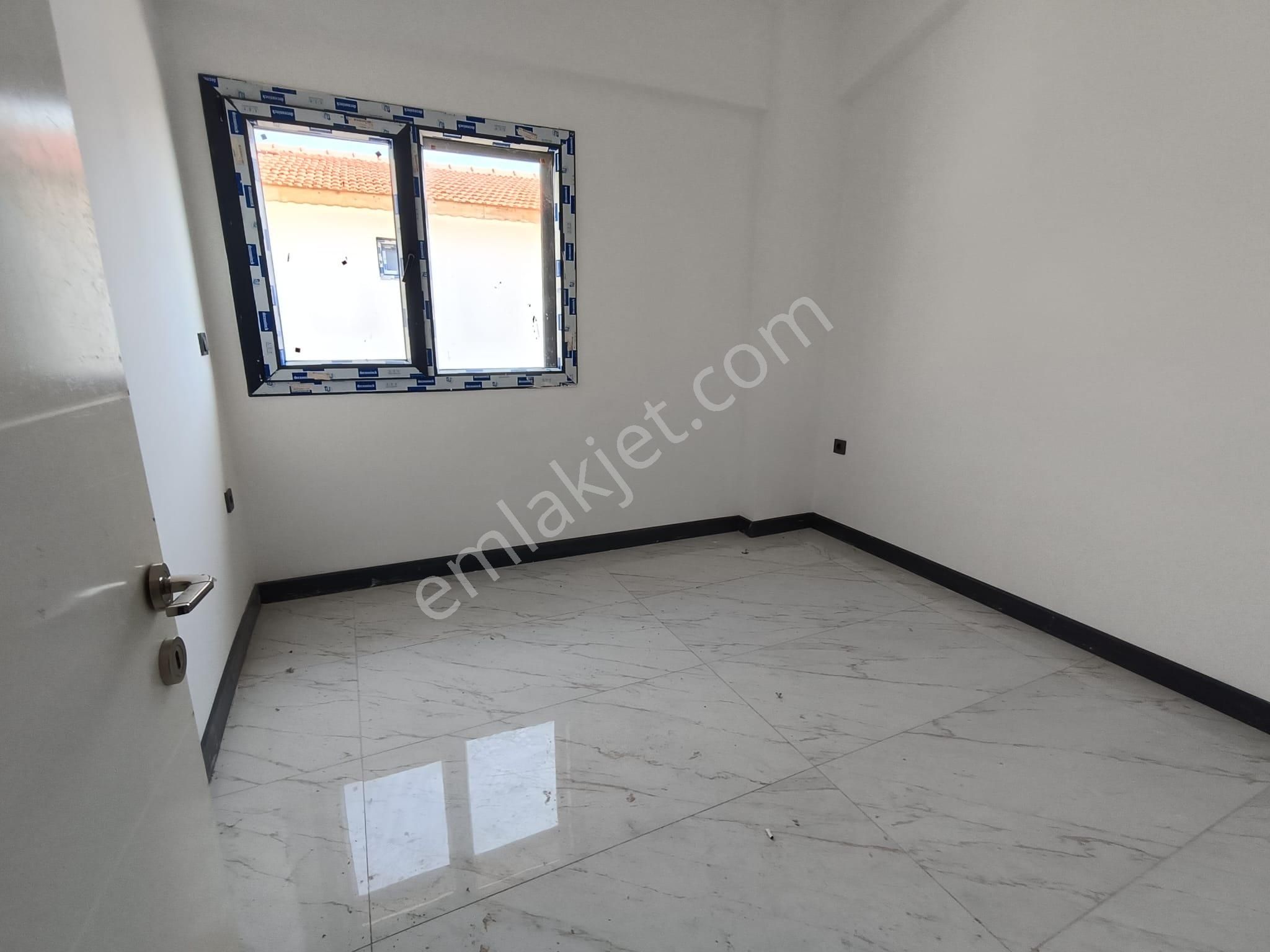Satılık İzmir Foçaköy De Doğayla İç İçe Müstakil Arsa İçinde Dublex Havuzlu Taş Villa - Görsel 5
