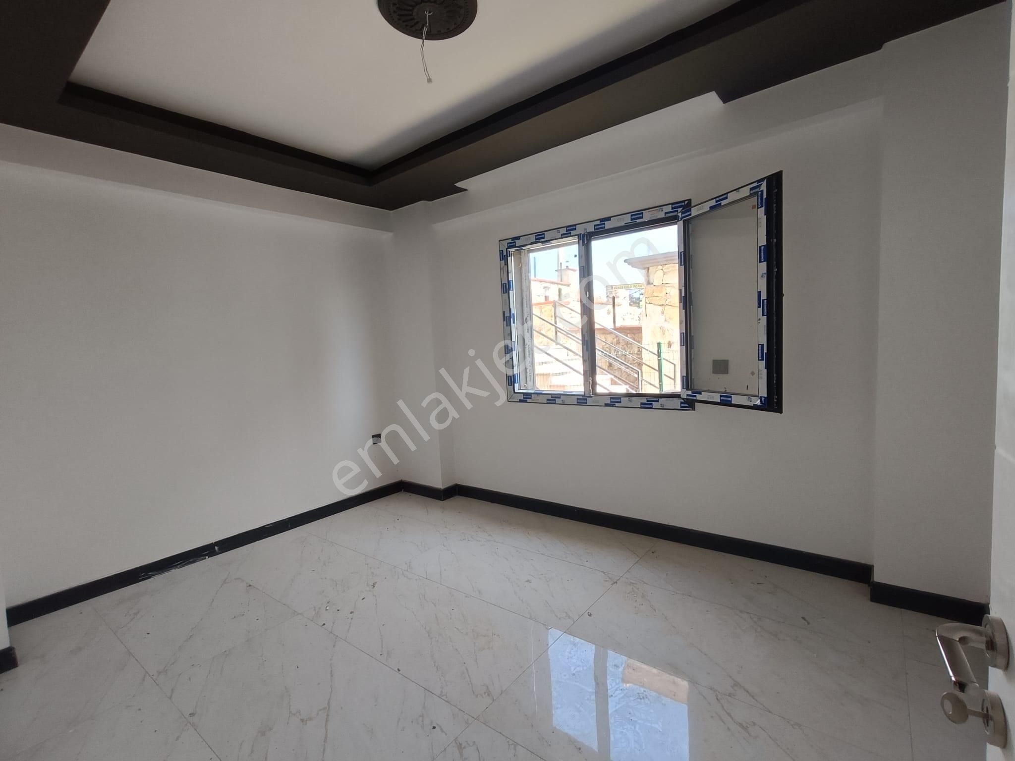 Satılık İzmir Foçaköy De Doğayla İç İçe Müstakil Arsa İçinde Dublex Havuzlu Taş Villa - Görsel 34