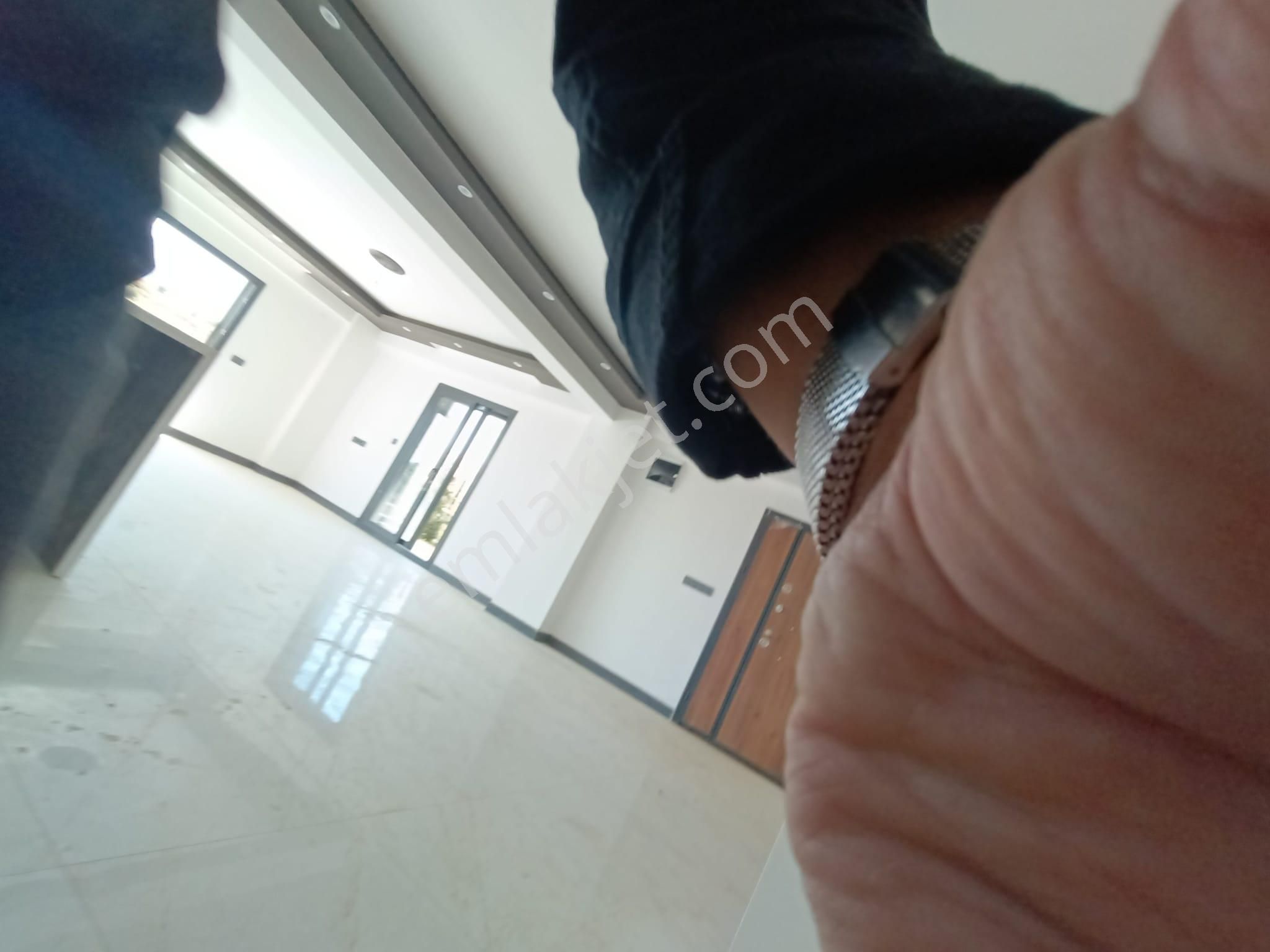 Satılık İzmir Foçaköy De Doğayla İç İçe Müstakil Arsa İçinde Dublex Havuzlu Taş Villa - Görsel 3
