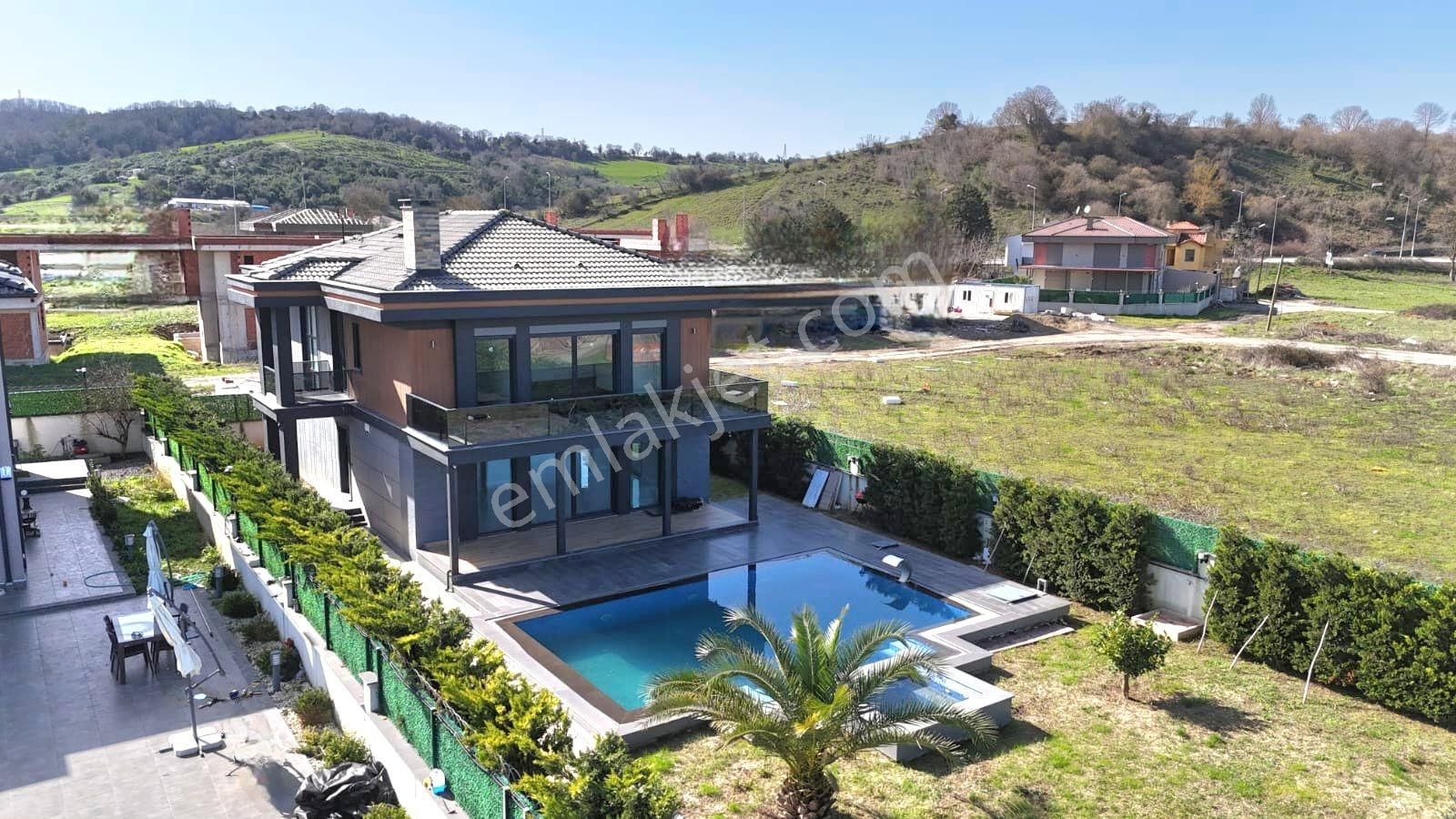 Remax Anka'dan Çavuş Mah. 724 M2 Arsa İçinde 5+1 Müstakil Villa - Görsel 7