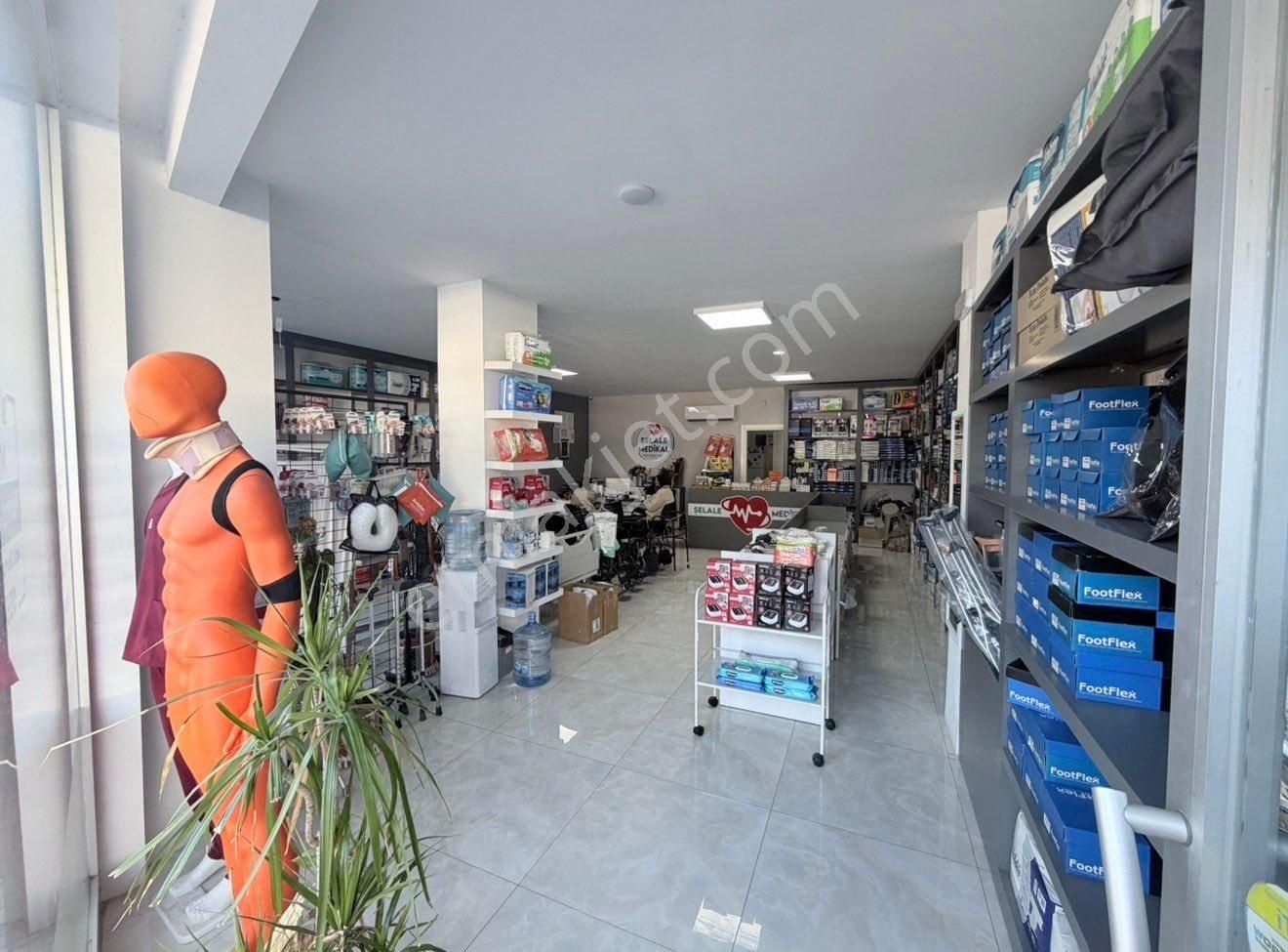 Acil Satılık - Devlet Hastanesi Yanıbaşında Net 156m2 Dükkan