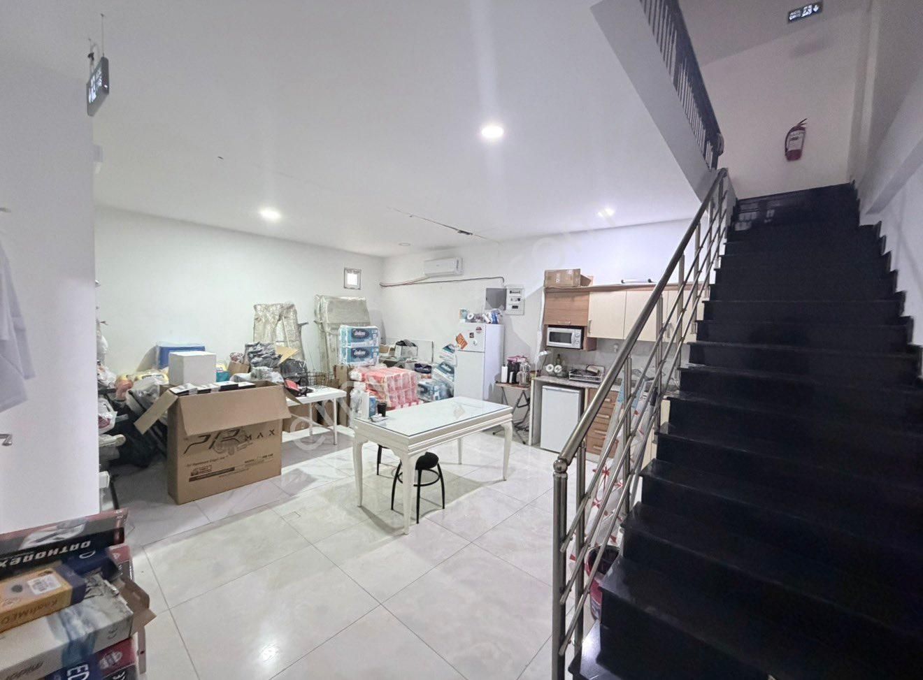 Acil Satılık - Devlet Hastanesi Yanıbaşında Net 156m2 Dükkan - Görsel 10