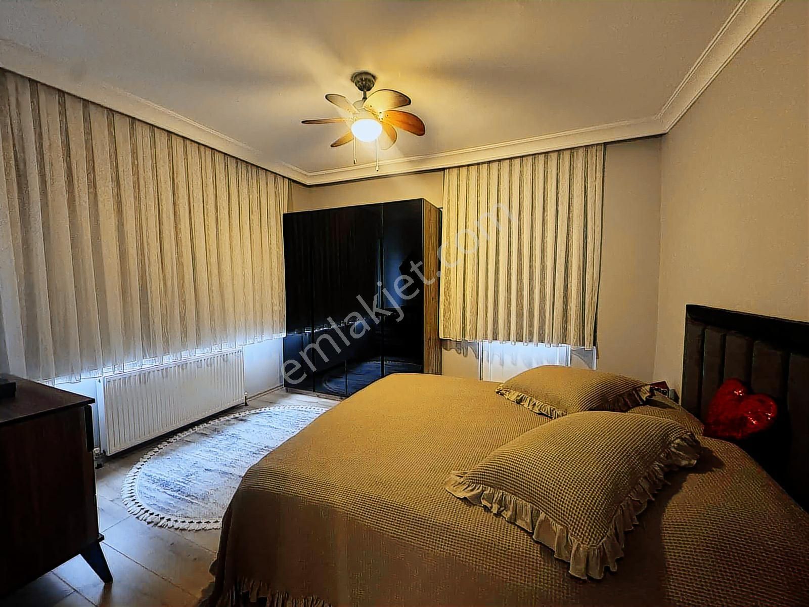 Remax Anka'dan Salkım Sitesinde Bakımlı Ve Tadilatlı Villa - Görsel 31