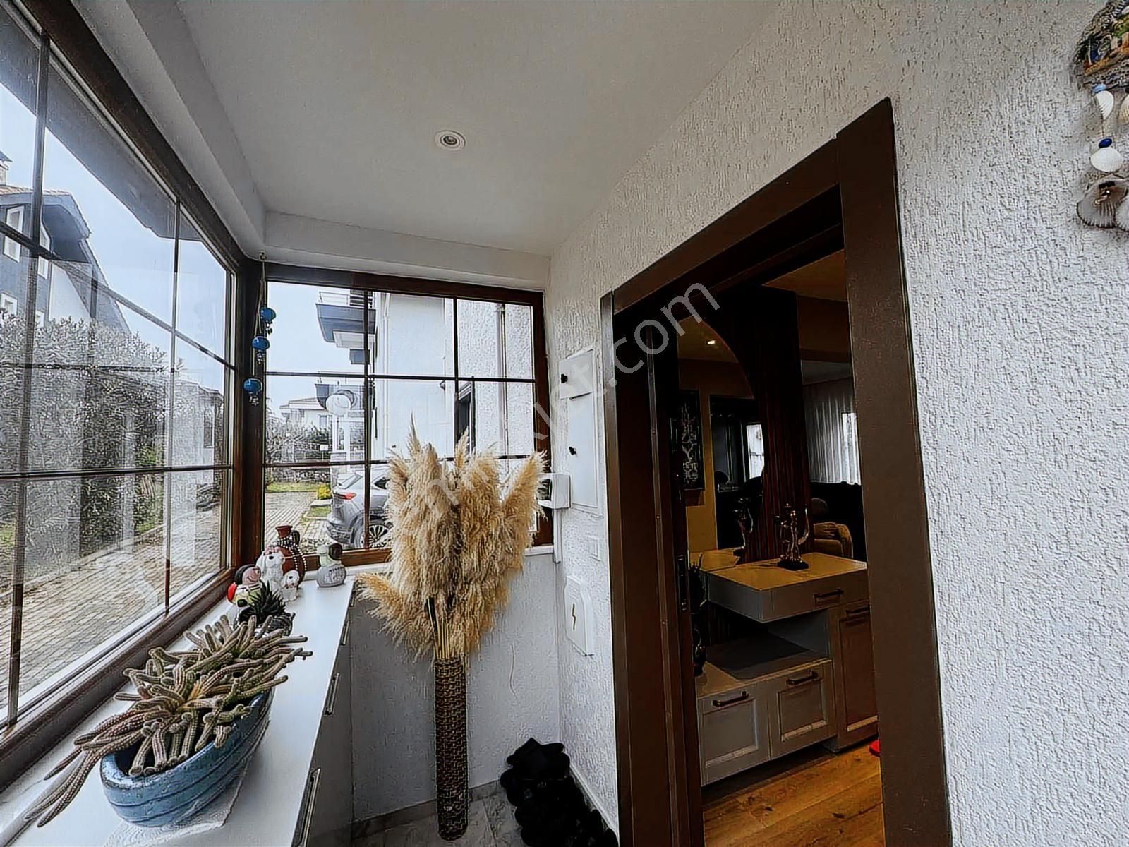 Remax Anka'dan Salkım Sitesinde Bakımlı Ve Tadilatlı Villa - Görsel 34