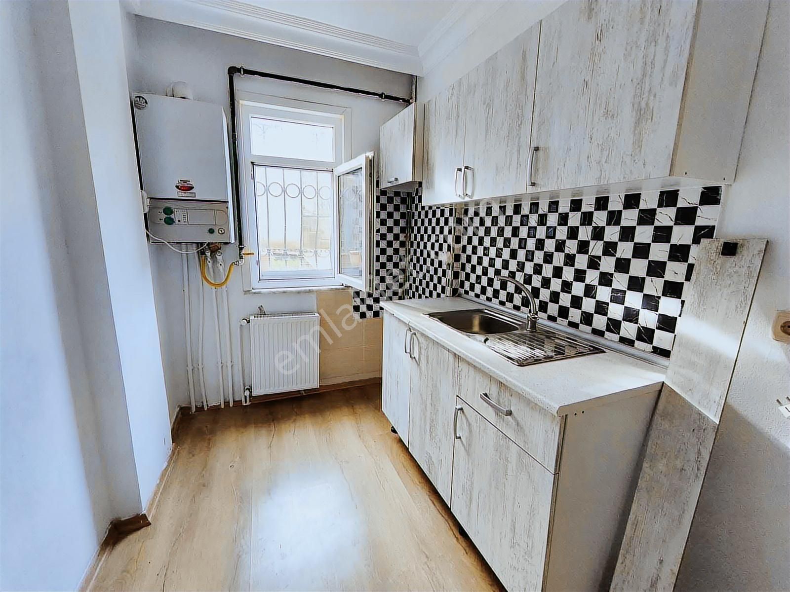 Re/max Anka Güvencesiyle 1+1 Kiralık Daire - Görsel 15