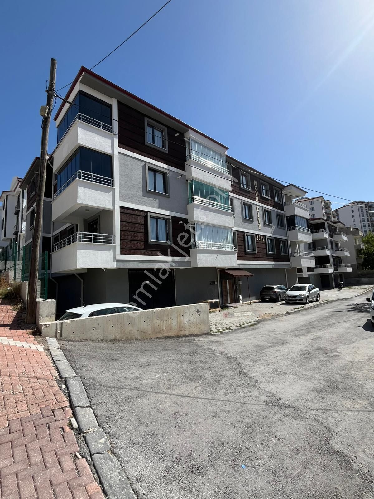 Merkezde 2+1 Yatırım İçin Kiracılı Satılık Daire *** Burcu Emlak