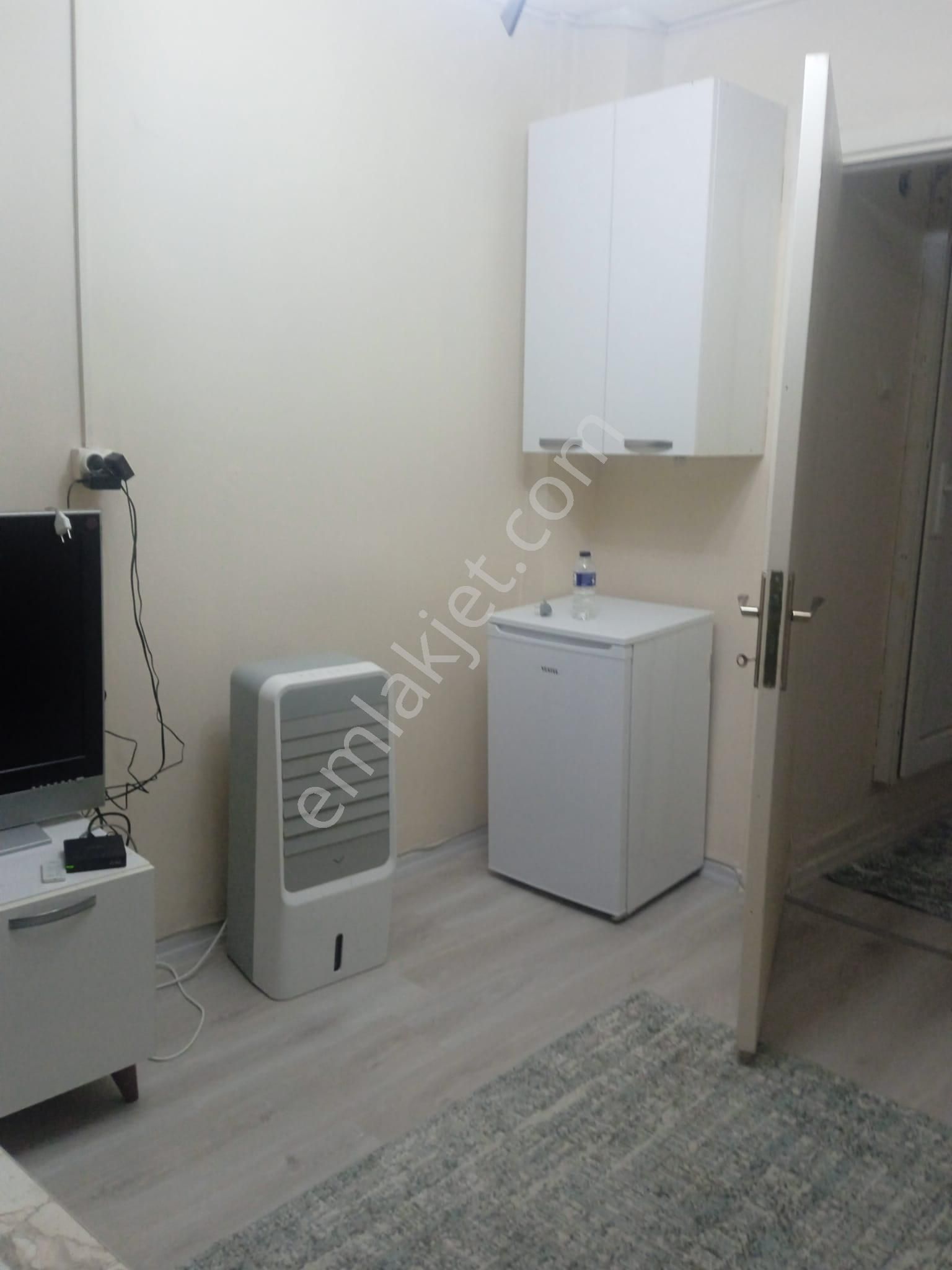 Bakırköy Meydanda 1+0 Eşyalı Kiralık Südütyo - Görsel 5