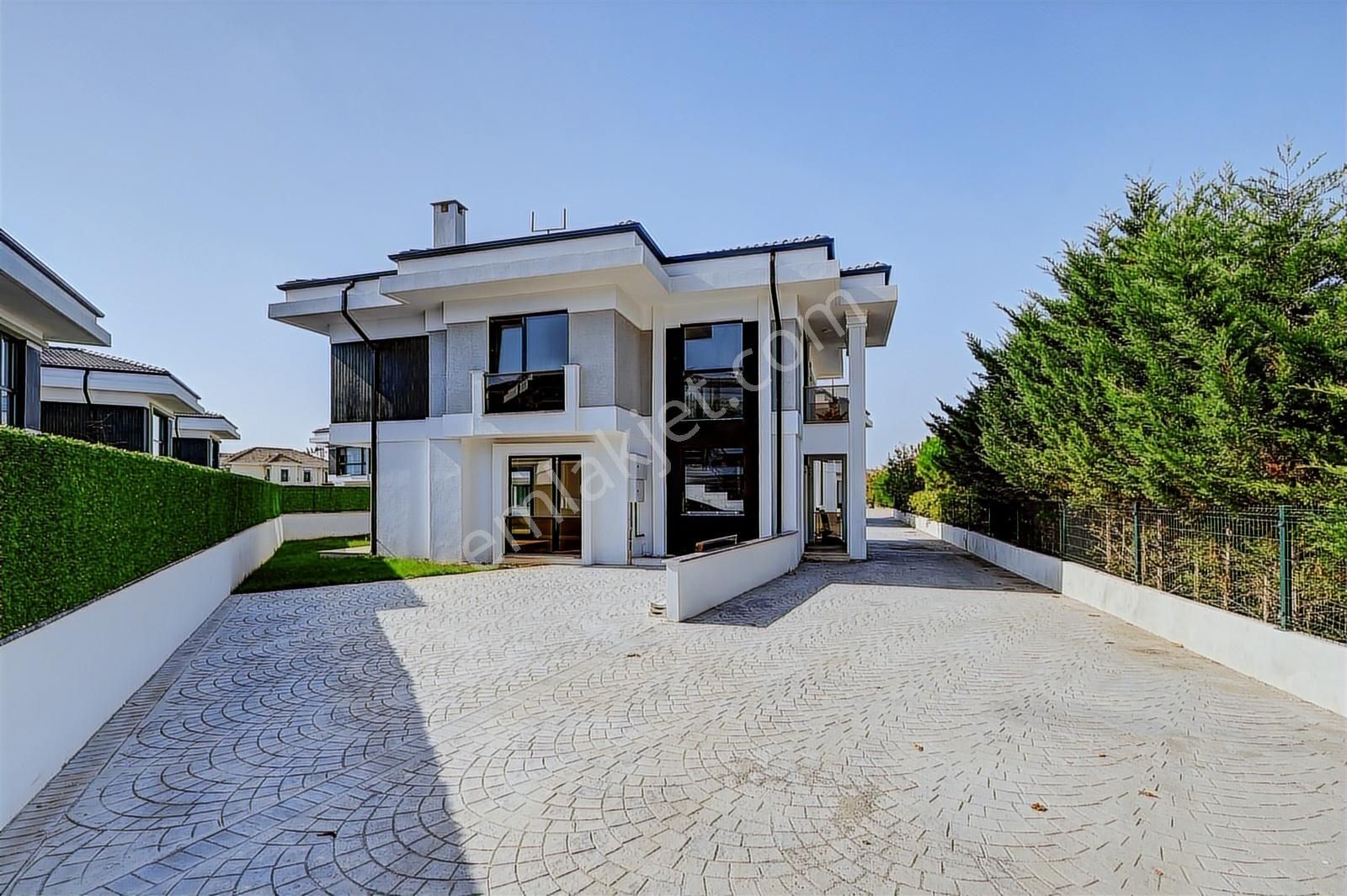 Remax Anka 'dan Kumbaba 250 M2 5+1 Sıfır Satılık Müstakil Villa - Görsel 2