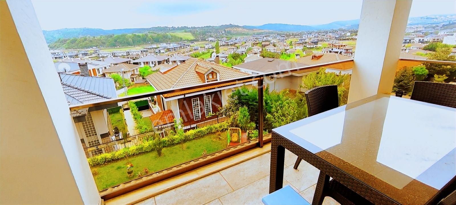 Şile Merkez'de Denize Yakın Müstakil Bahçeli 6+2 Satılık Villa - Görsel 15