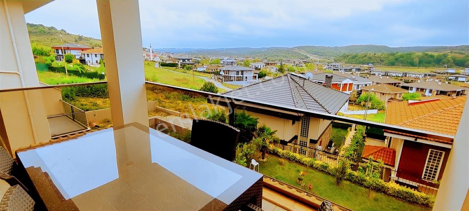 Şile Merkez'de Denize Yakın Müstakil Bahçeli 6+2 Satılık Villa - Görsel 14