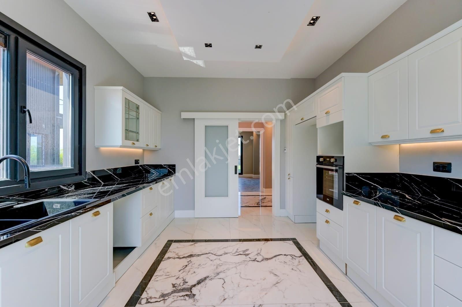 Remax Anka'dan Livapark'ta Müstakil Havuzlu 5+1 Aplus Villalar - Görsel 7