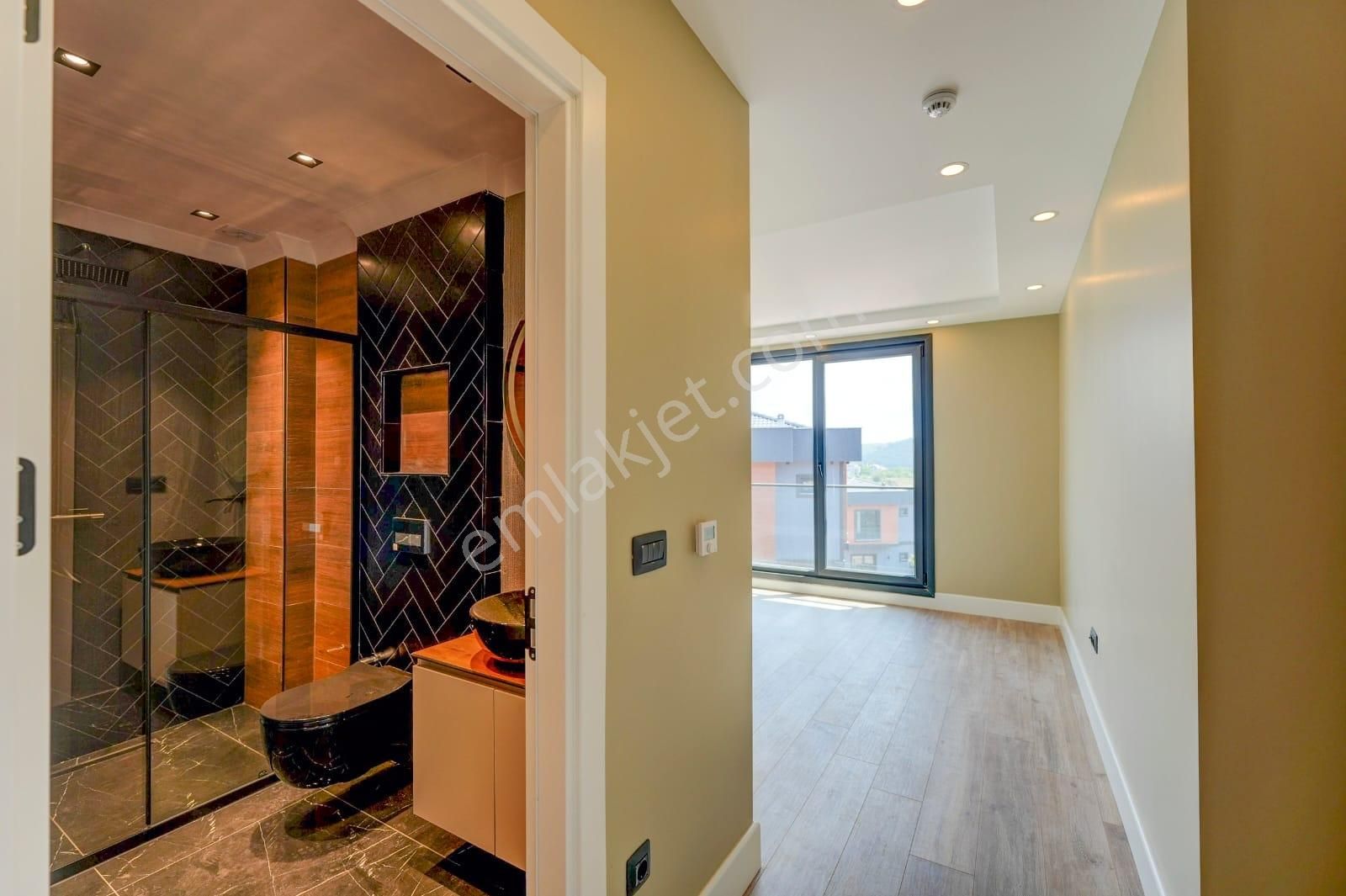 Remax Anka'dan Livapark'ta Müstakil Havuzlu 5+1 Aplus Villalar - Görsel 25