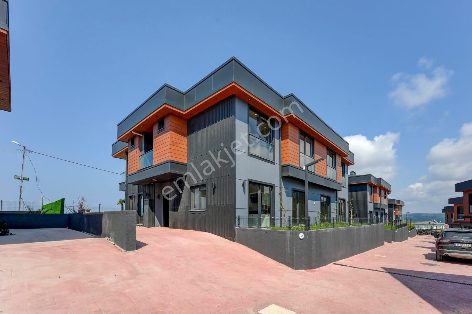 Remax Anka'dan Livapark'ta Müstakil Havuzlu 5+1 Aplus Villalar - Görsel 15