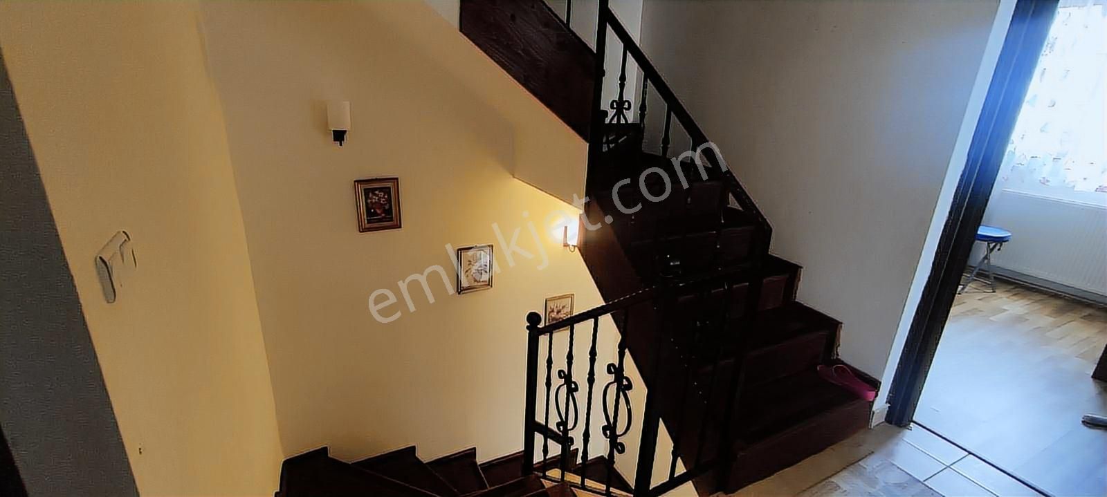 Şile'de Havuzlu Güvenlikli Sitede 4+1 Kiralık Villa - Görsel 17