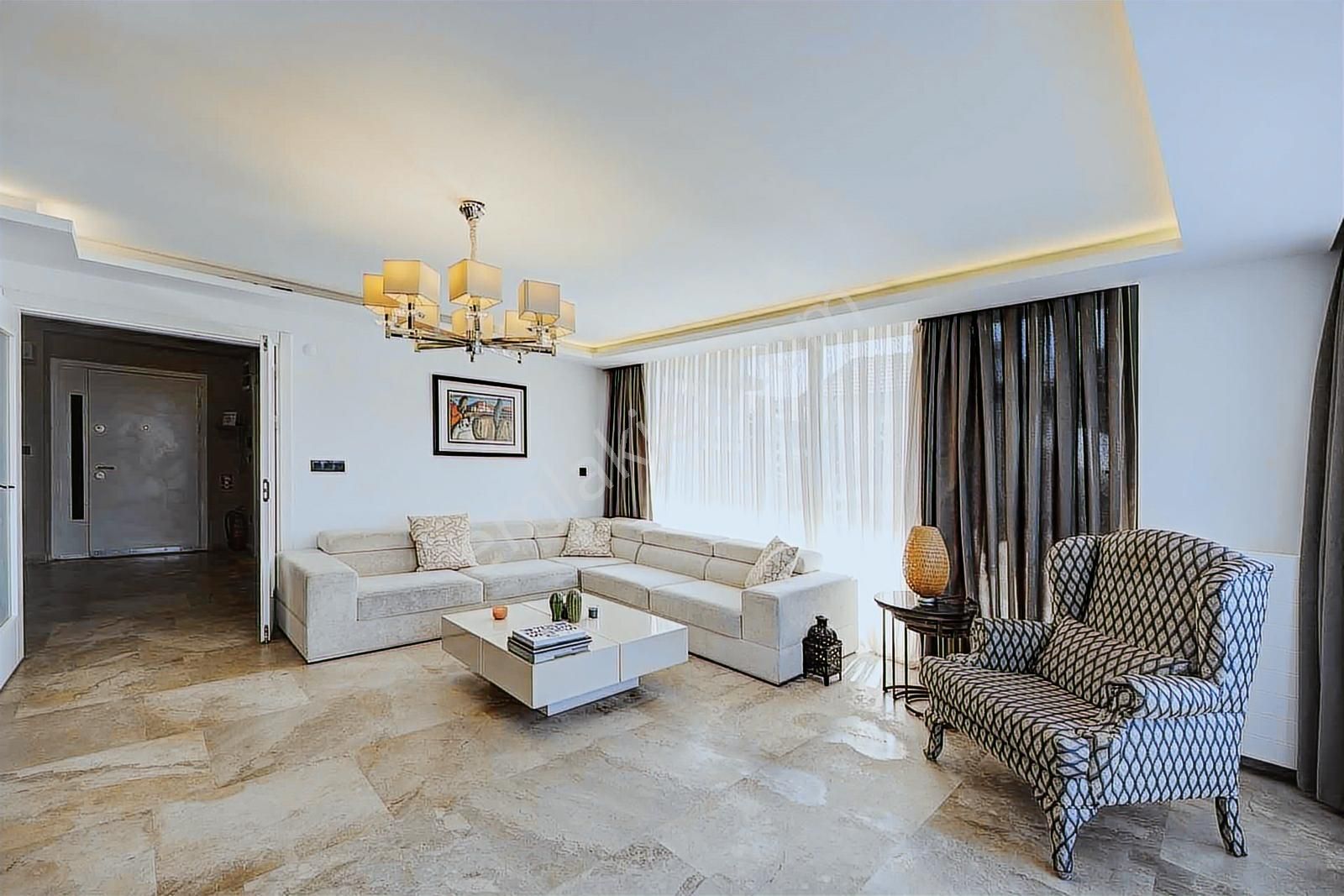 Royal Blue Sitesi Satılık Forleks Villa - Görsel 8