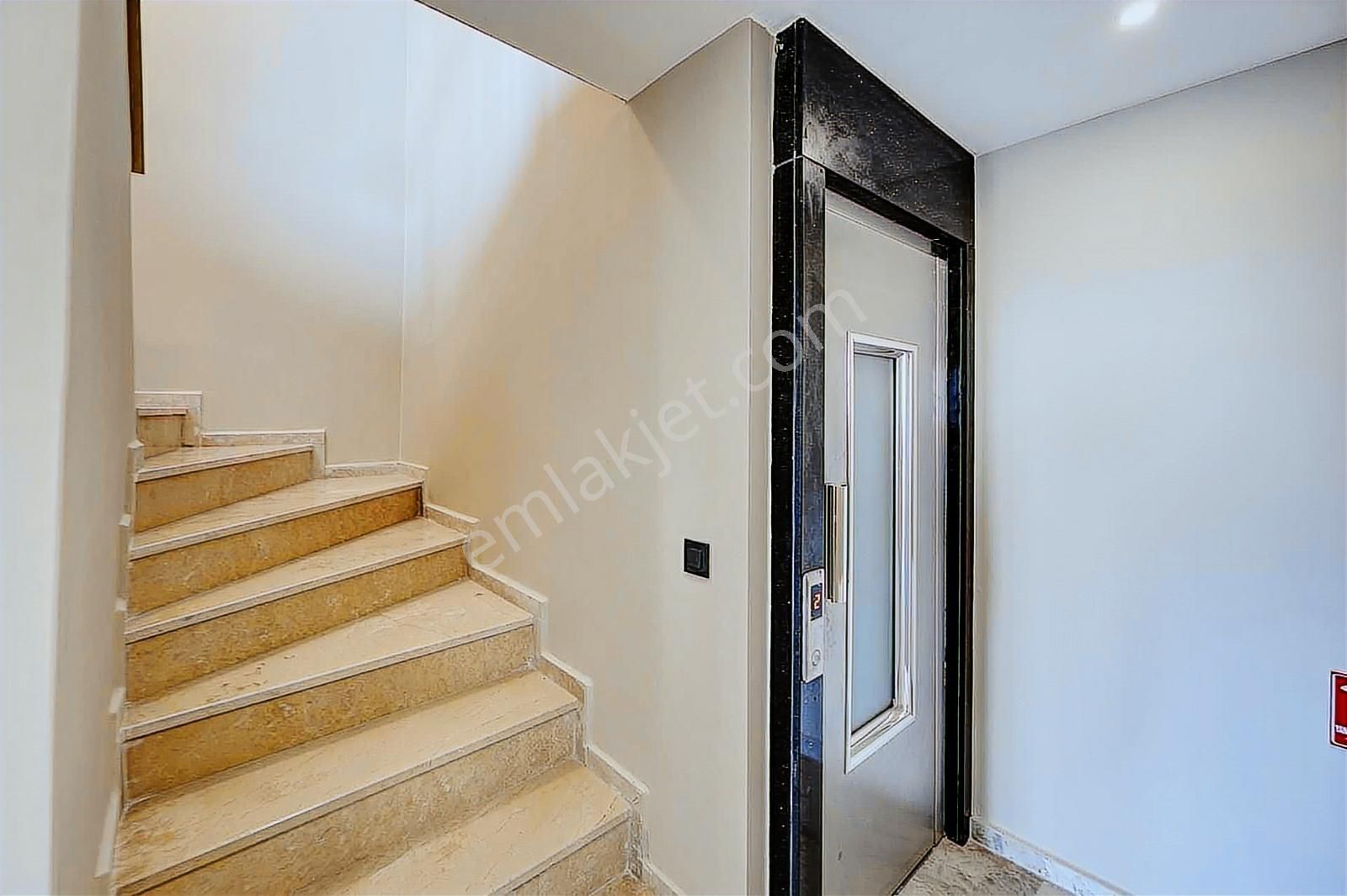 Royal Blue Sitesi Satılık Forleks Villa - Görsel 31