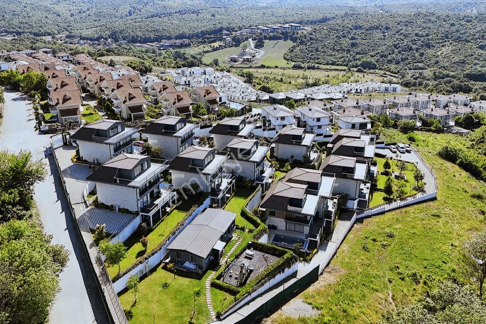 Royal Blue Sitesi Satılık Forleks Villa - Görsel 4