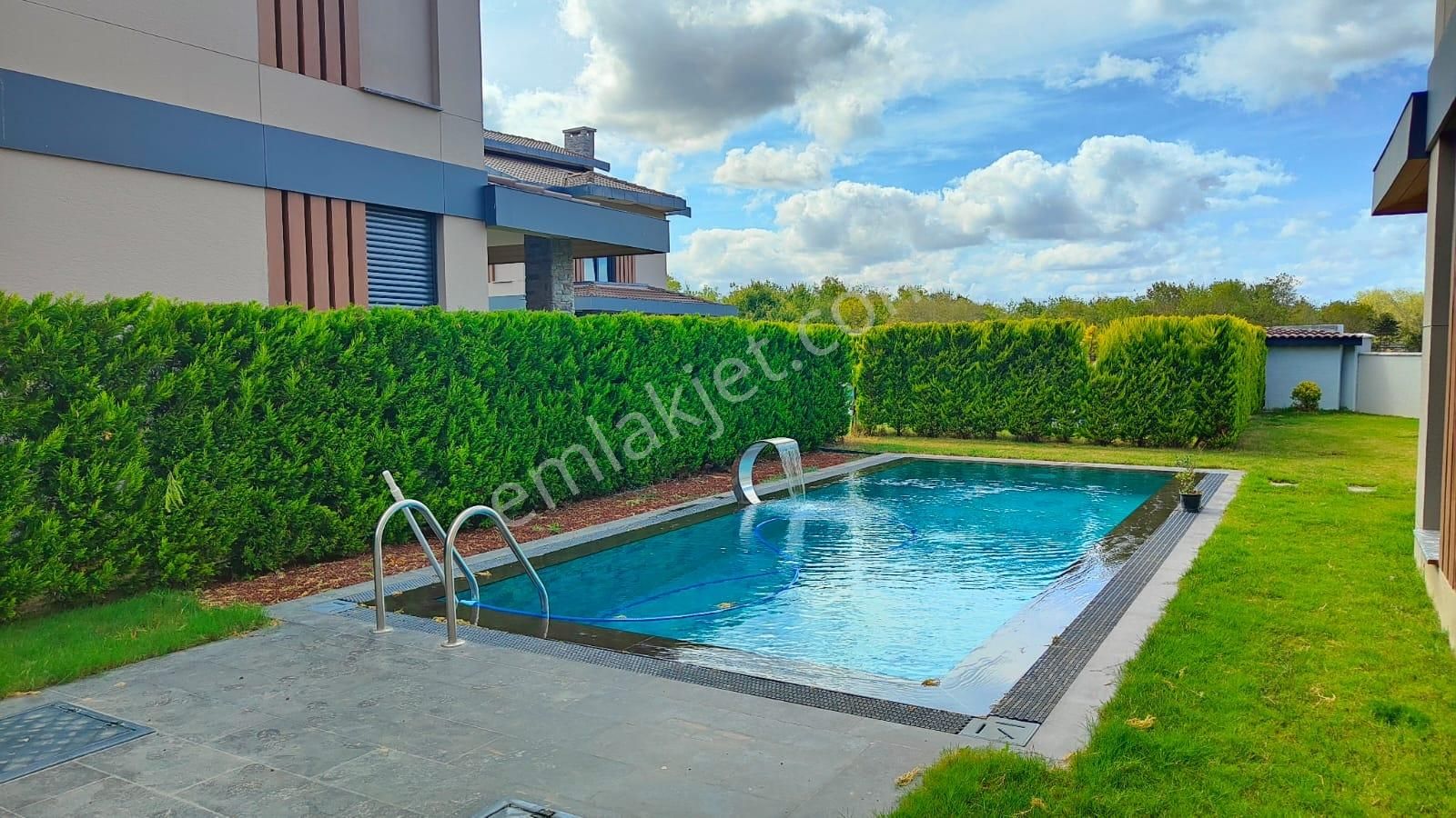 Şile Merkezde Oturuma Hazır,müstakil Havuzlu A+satılık Villalar - Görsel 3