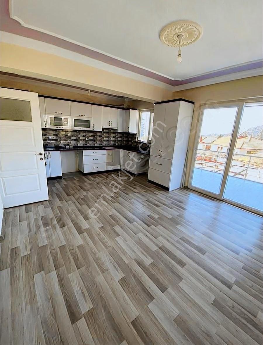 Eldirek De 3+1 Kiralik Daire