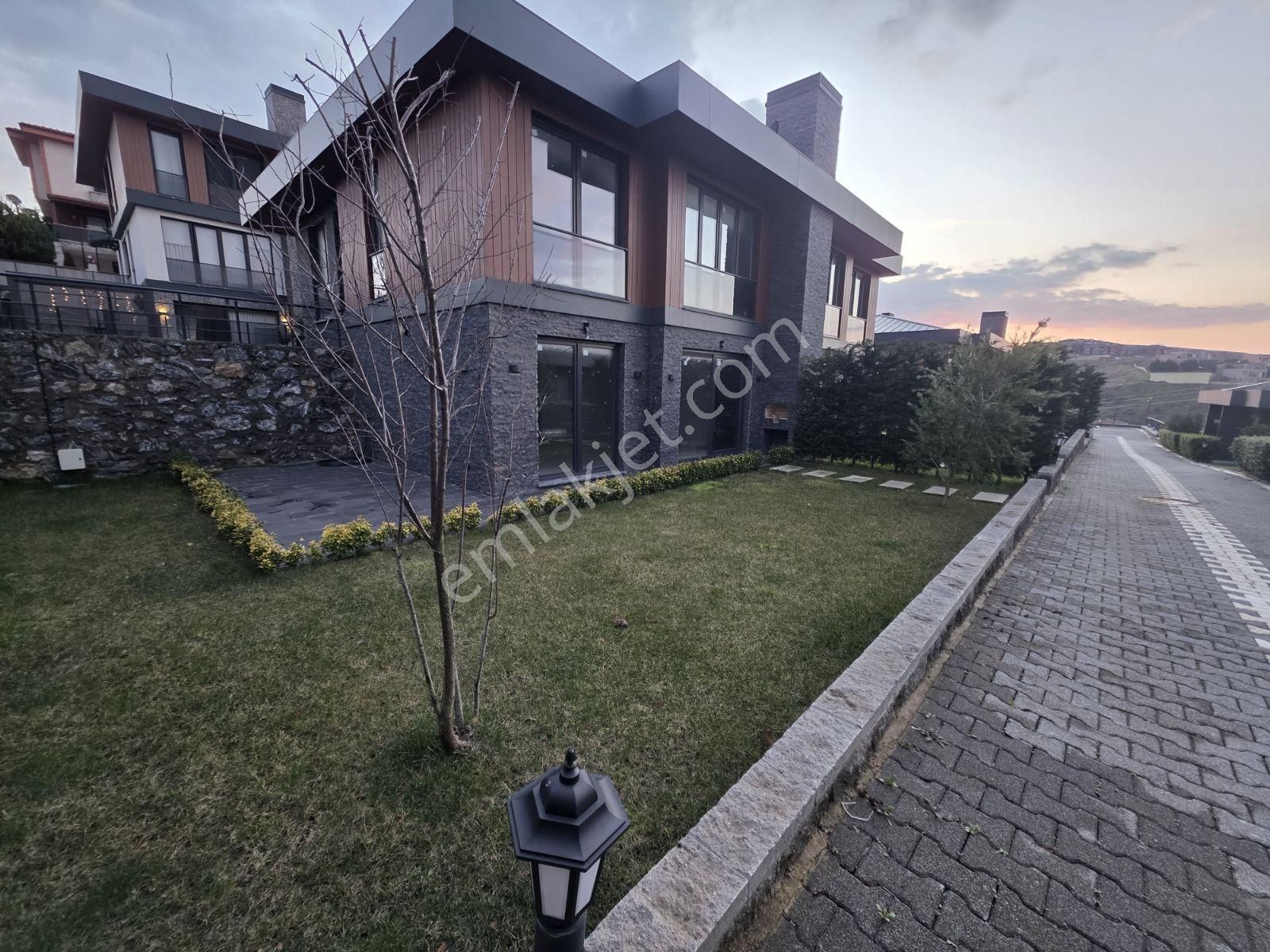 Remax Anka'dan Deniz Manzaralı Müstakil Site'de Satılık Villalar - Görsel 31