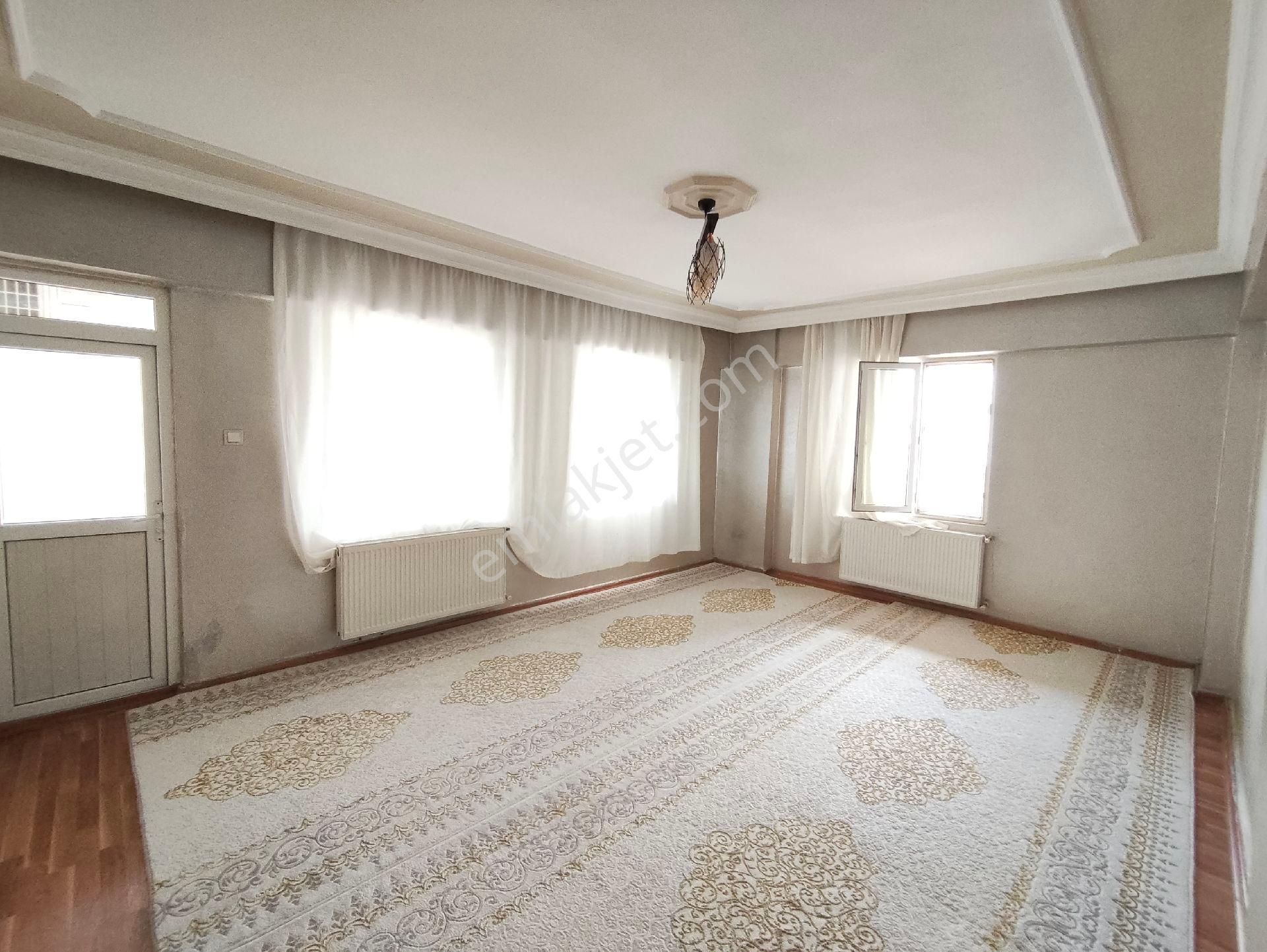 Karaköprü Belediye Yukarısı 4 Odalı Satılık Bakımlı Daire - Görsel 9