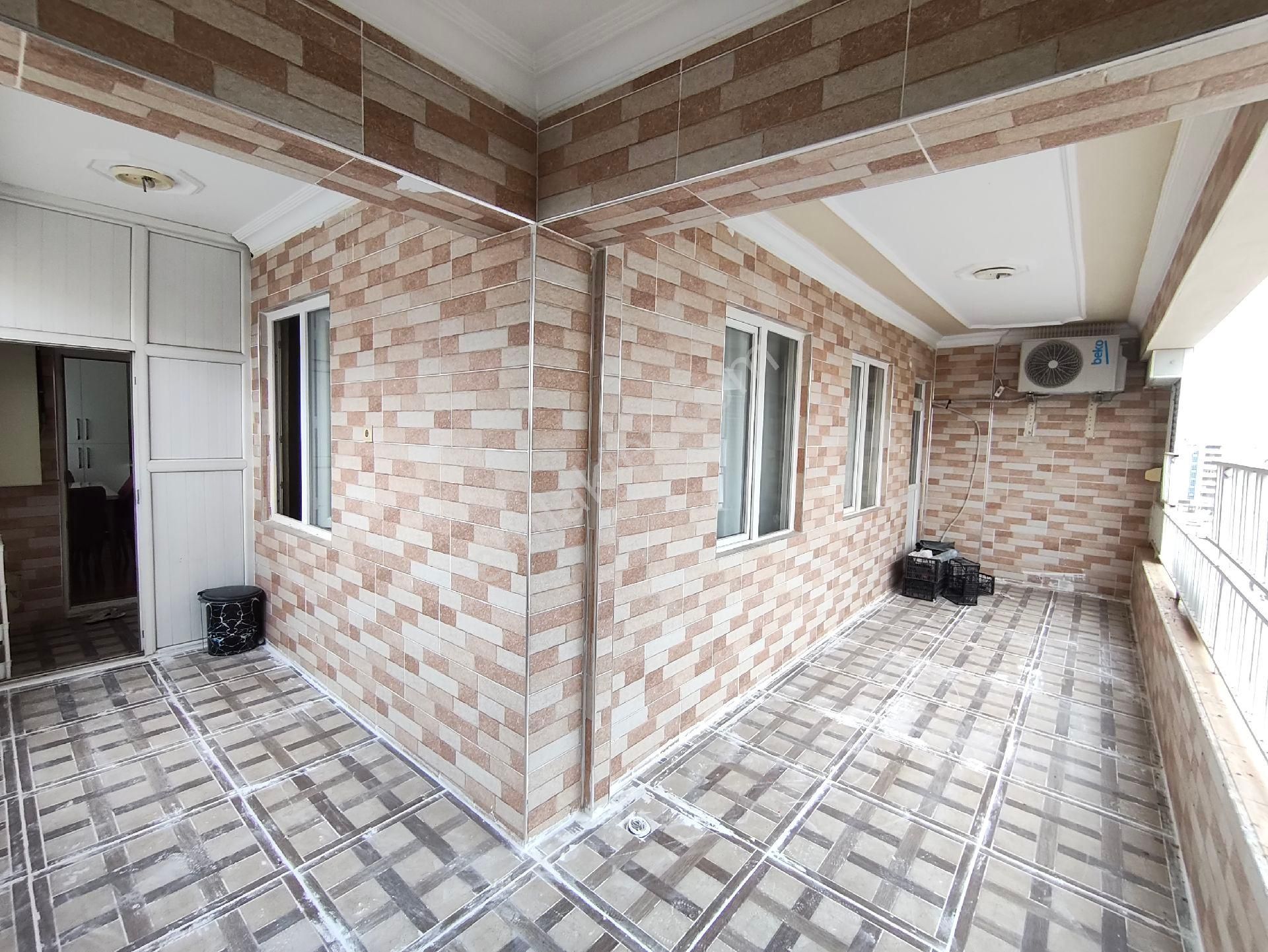 Karaköprü Belediye Yukarısı 4 Odalı Satılık Bakımlı Daire - Görsel 8