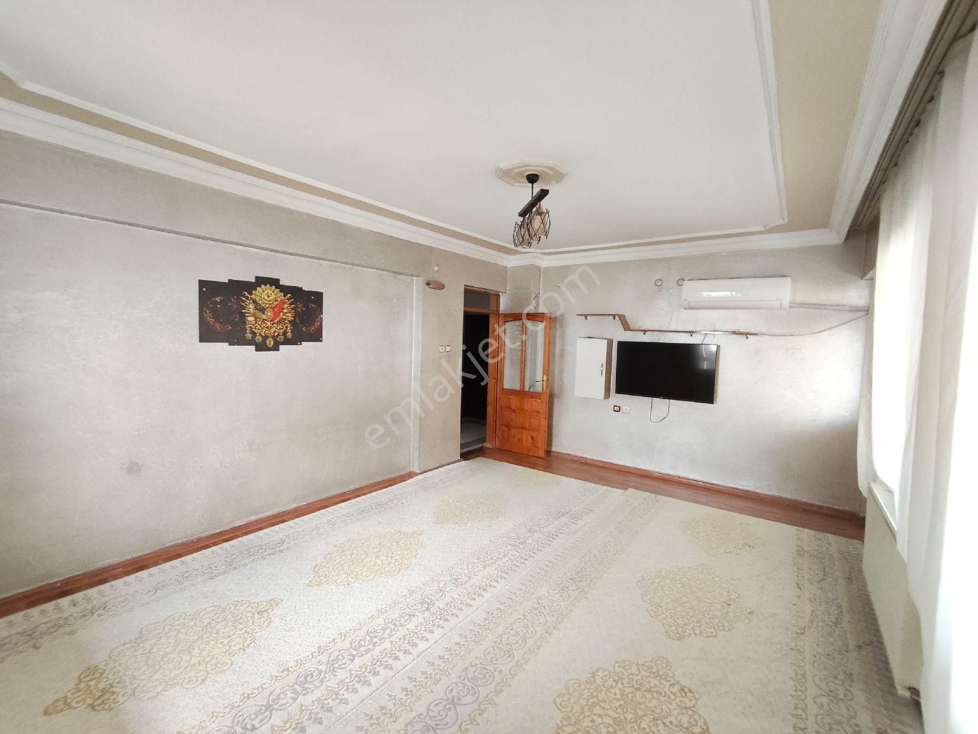 Karaköprü Belediye Yukarısı 4 Odalı Satılık Bakımlı Daire - Görsel 10