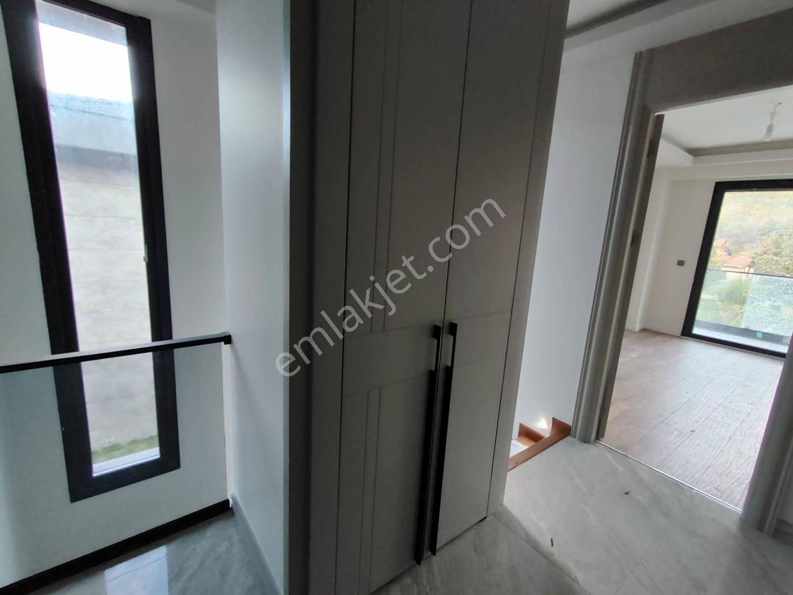 Lanse Korupark'ta 200 M2 Bahçe Paylı Müstakil 4+1 Dubleks Villa - Görsel 28