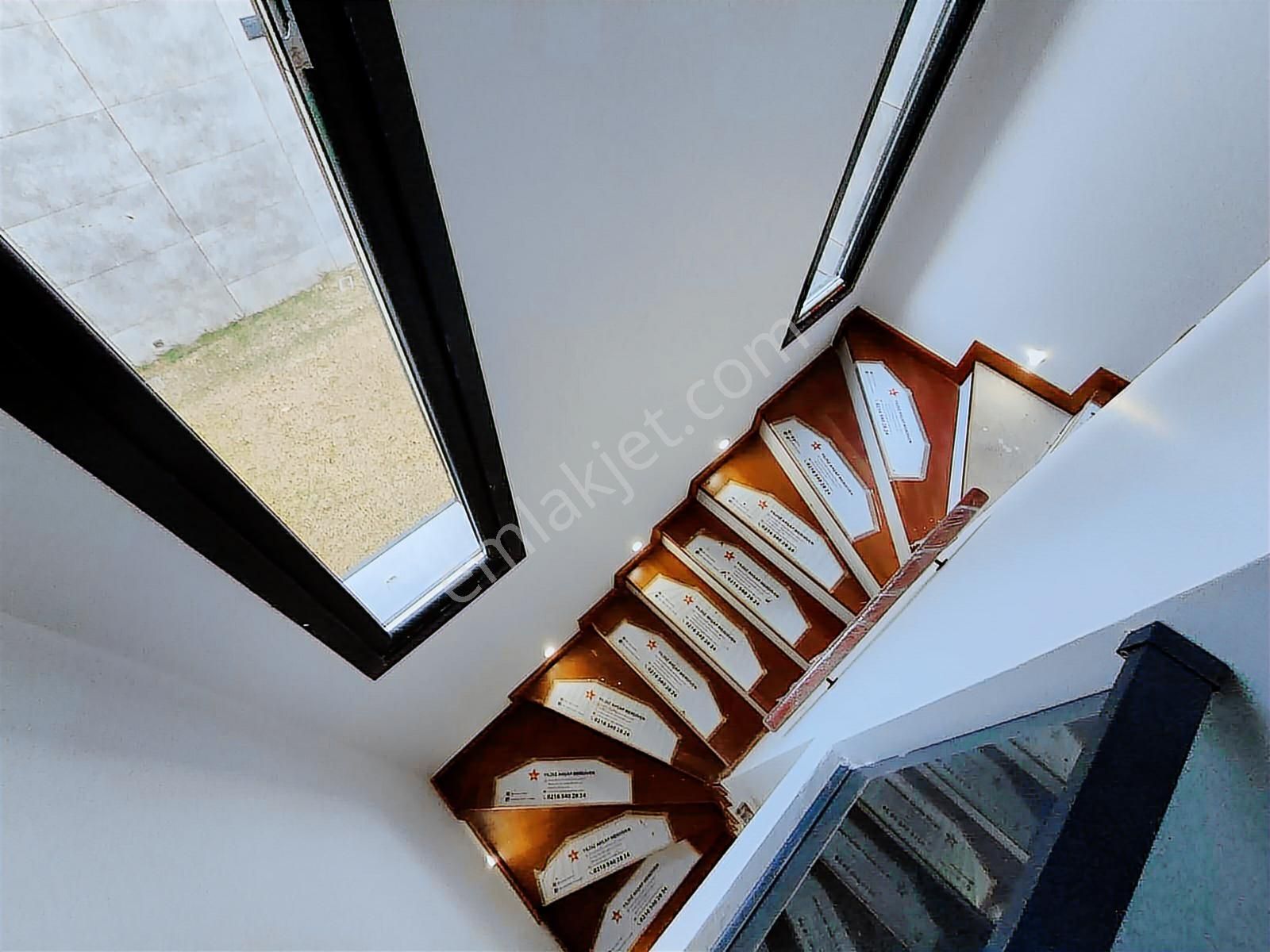 Lanse Korupark'ta 200 M2 Bahçe Paylı Müstakil 4+1 Dubleks Villa - Görsel 24