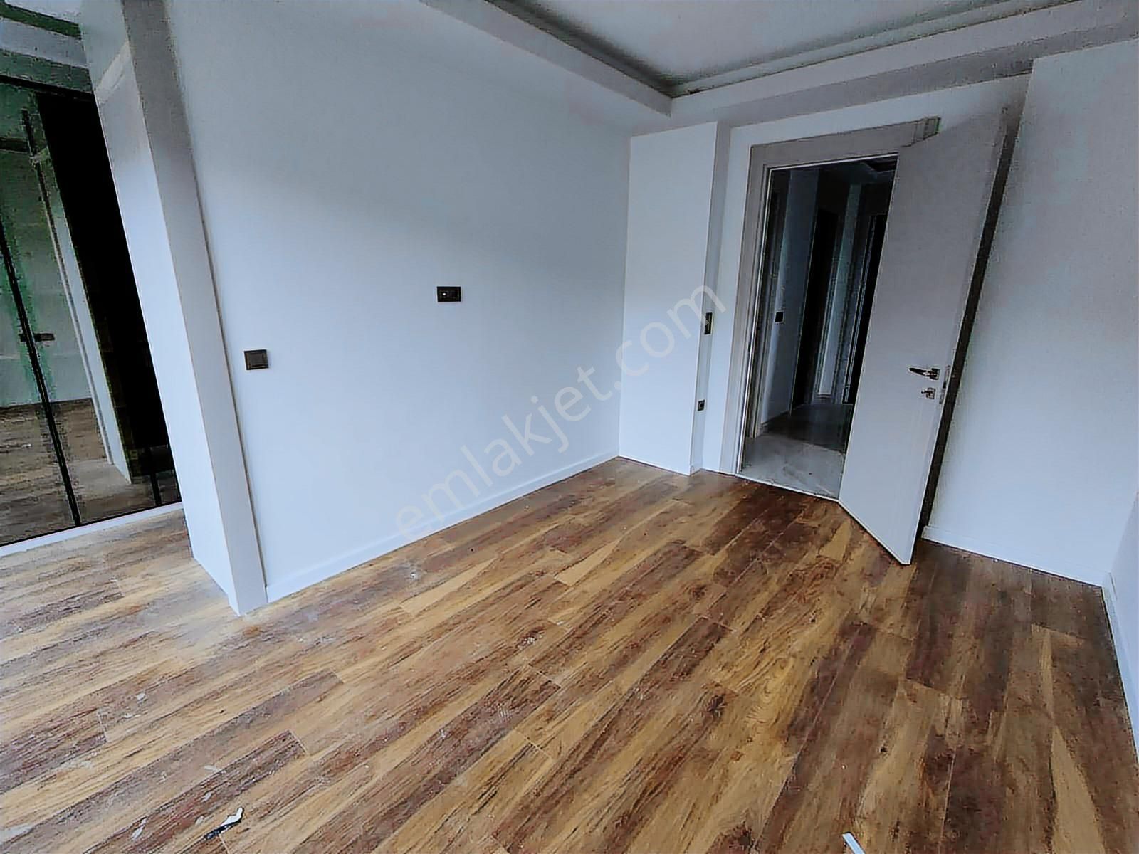 Lanse Korupark'ta 200 M2 Bahçe Paylı Müstakil 4+1 Dubleks Villa - Görsel 18