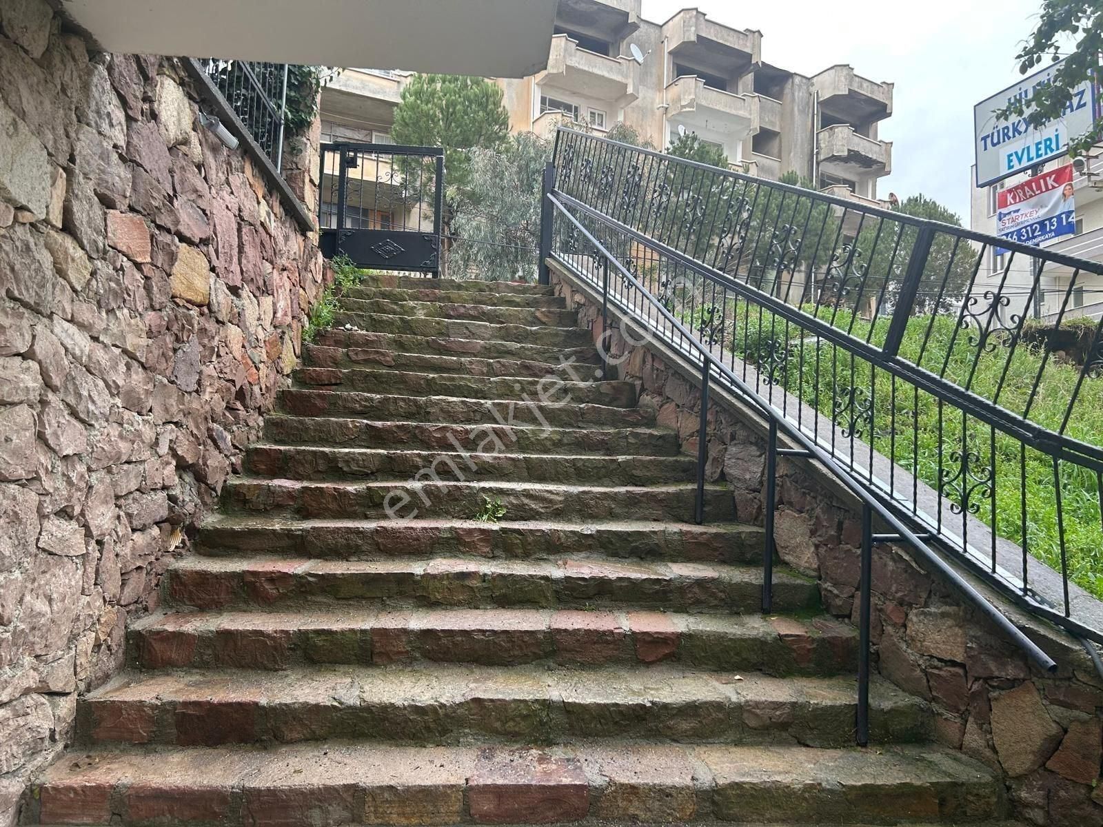 Ayvalık Sarımsaklı'da 1+1 Kiralık Daire - Görsel 2