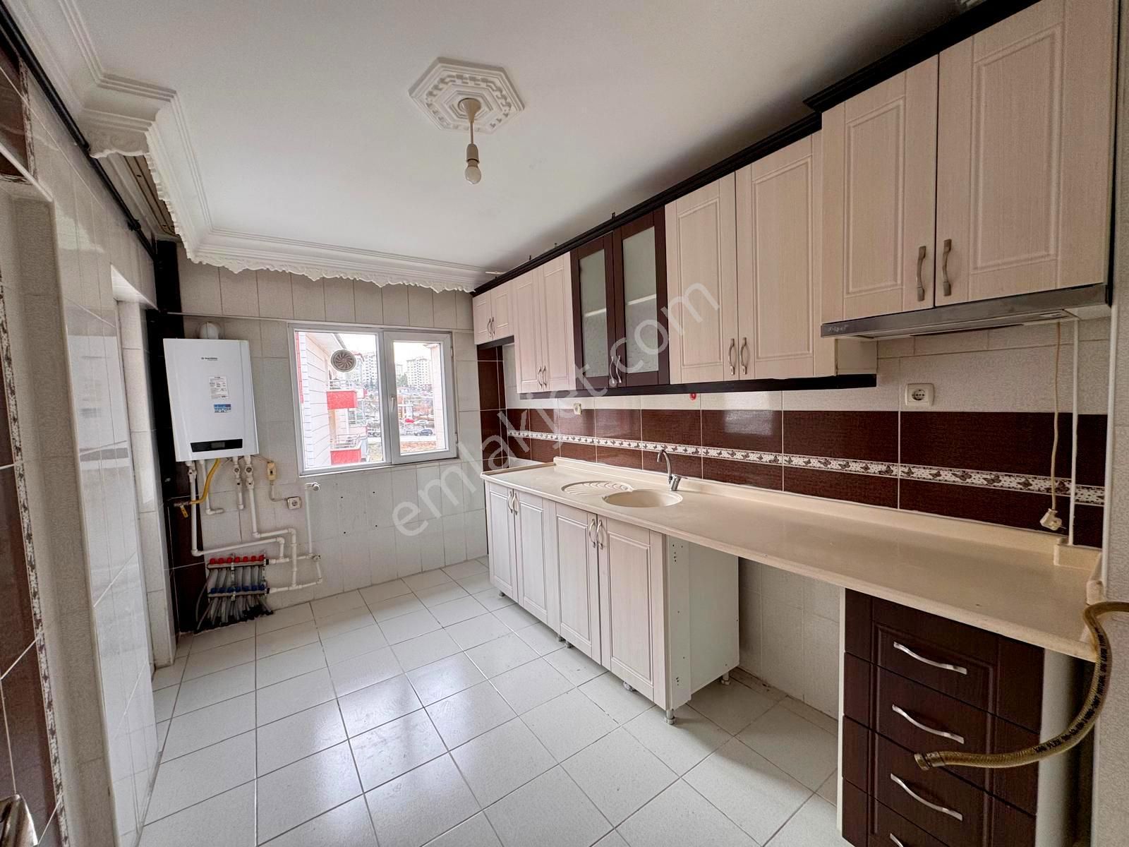 Emre Emlak'tan Etimesgut'ta 3+1 Kiralık Daire - Görsel 15