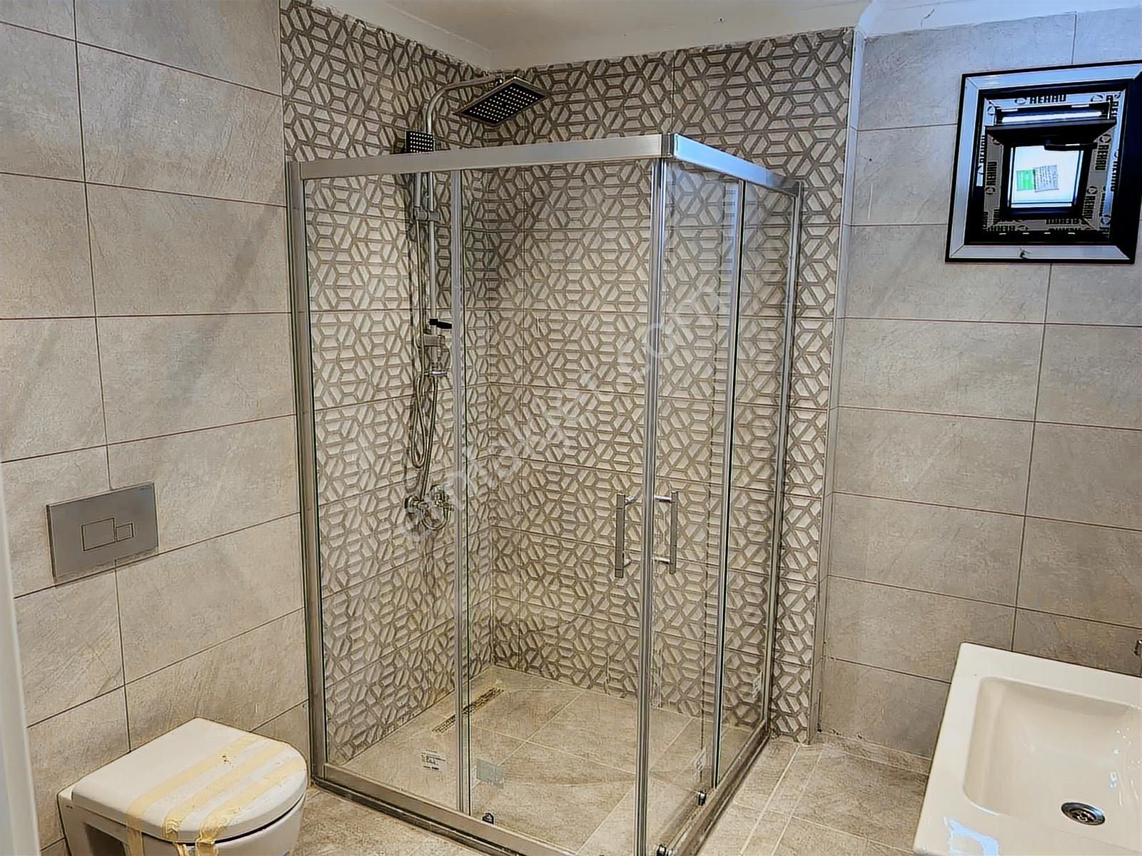 Remax Anka'dan Havuzlu Büyük Bahçeli Sıfır 6+1 Tribleks Villa - Görsel 23