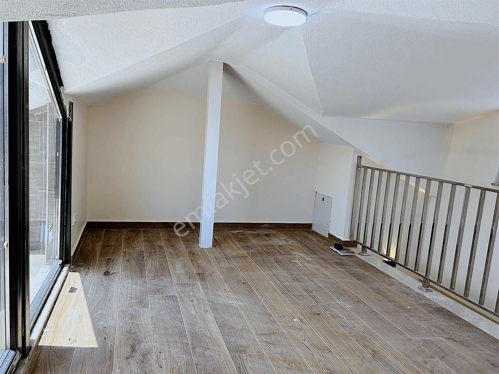 Remax Anka'dan Havuzlu Büyük Bahçeli Sıfır 6+1 Tribleks Villa - Görsel 21