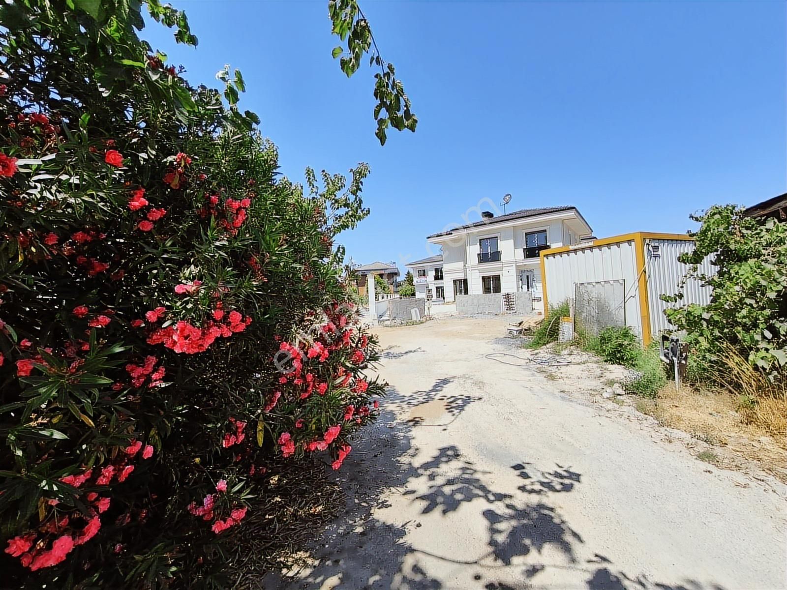 Remax Anka'dan Kumbaba'da Site İçerisinde 3+1 Satılık Villalar - Görsel 17