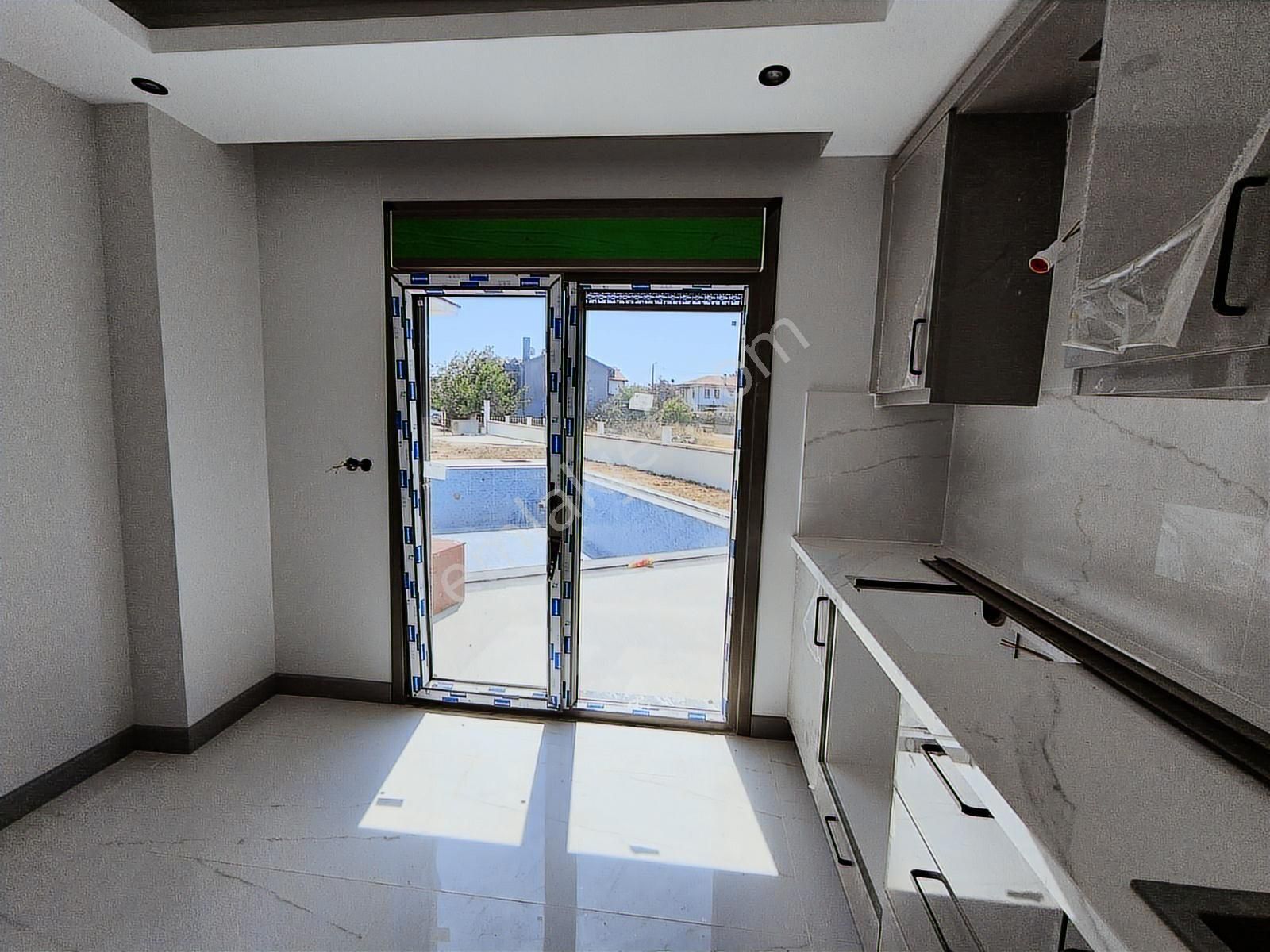 Remax Anka'dan Kumbaba'da Site İçerisinde 3+1 Satılık Villalar - Görsel 22