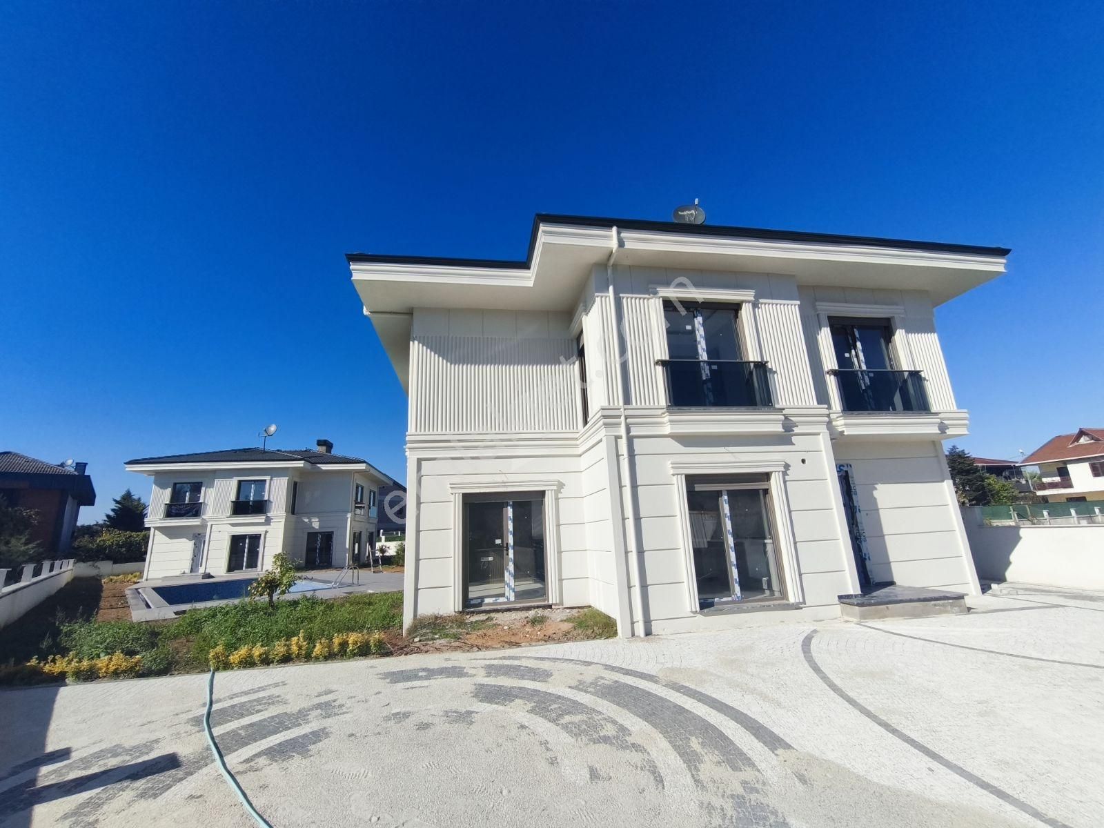 Remax Anka'dan Kumbaba'da Site İçerisinde 3+1 Satılık Villalar - Görsel 15